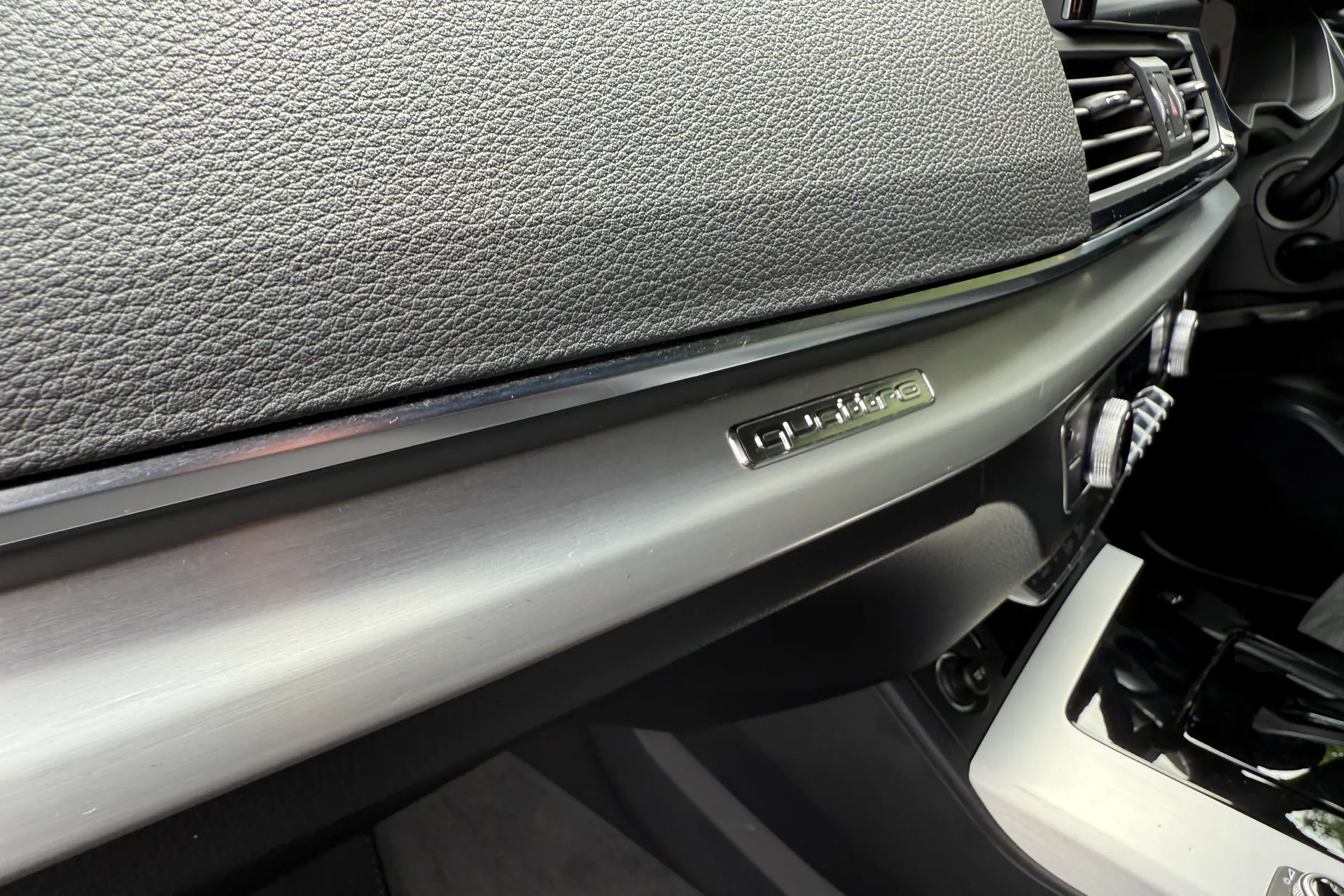 Audi Q5 thumbnail image number 32