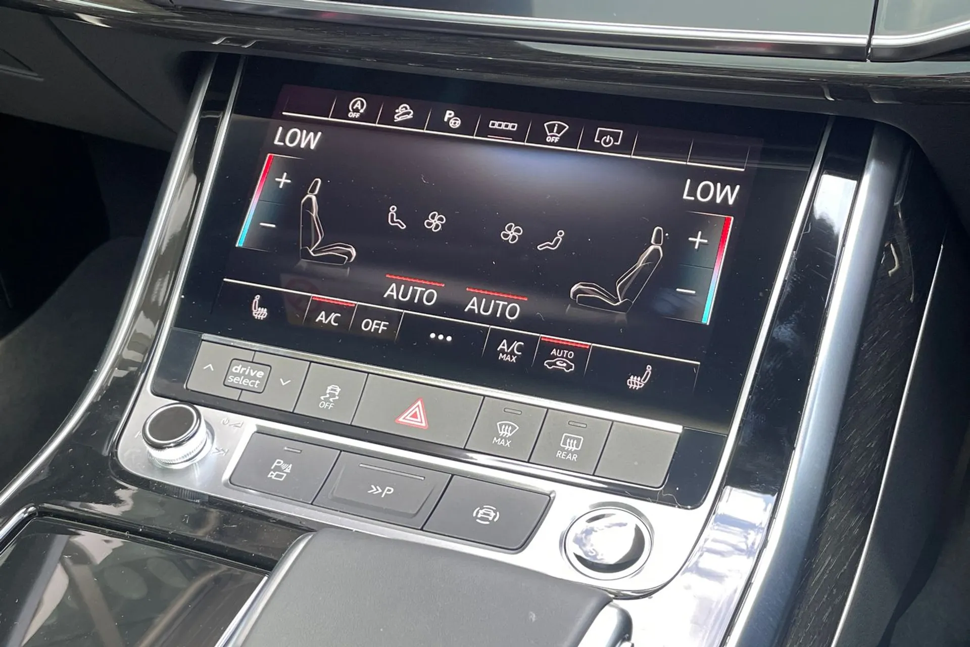 Audi Q7 thumbnail image number 39