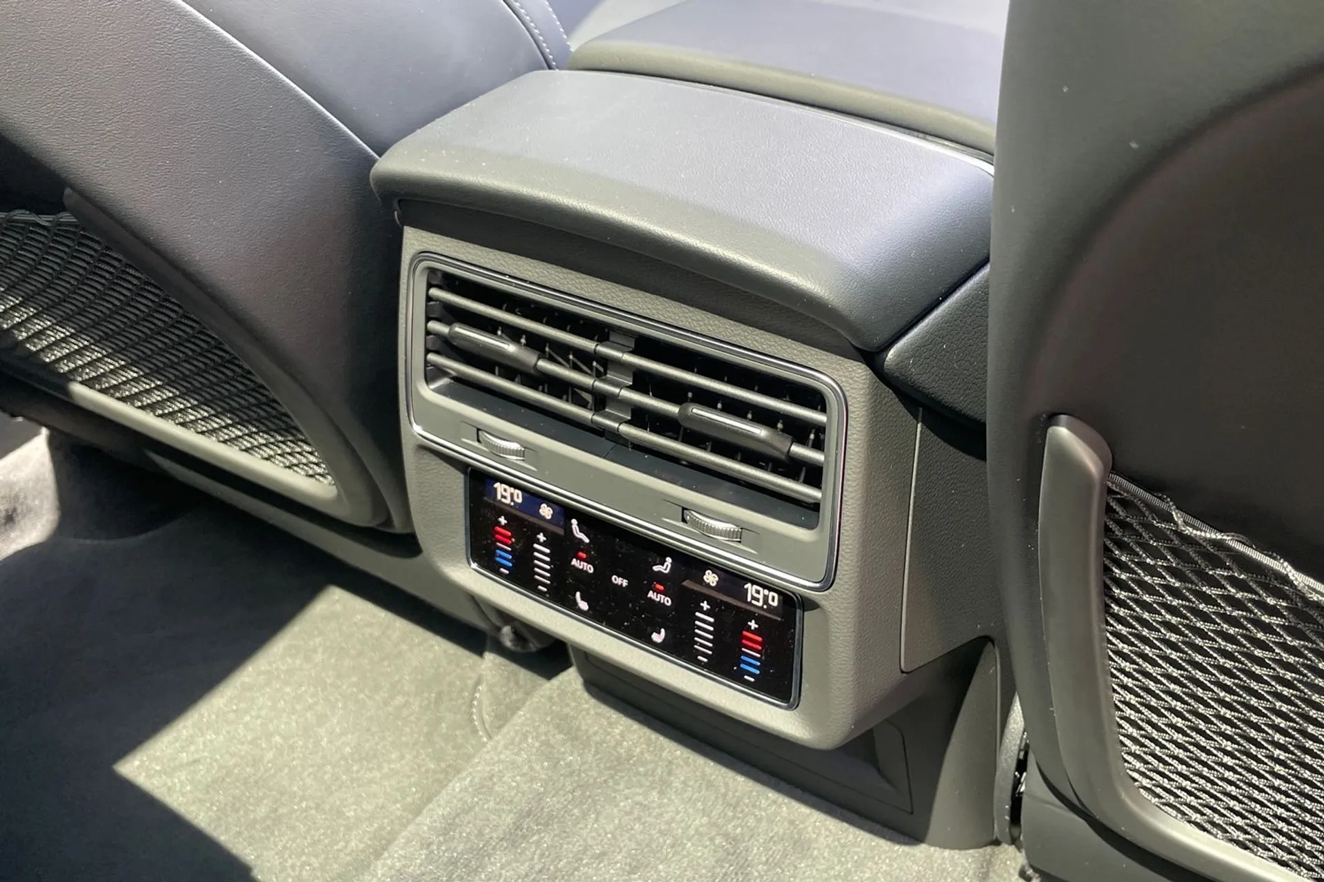 Audi Q7 thumbnail image number 46