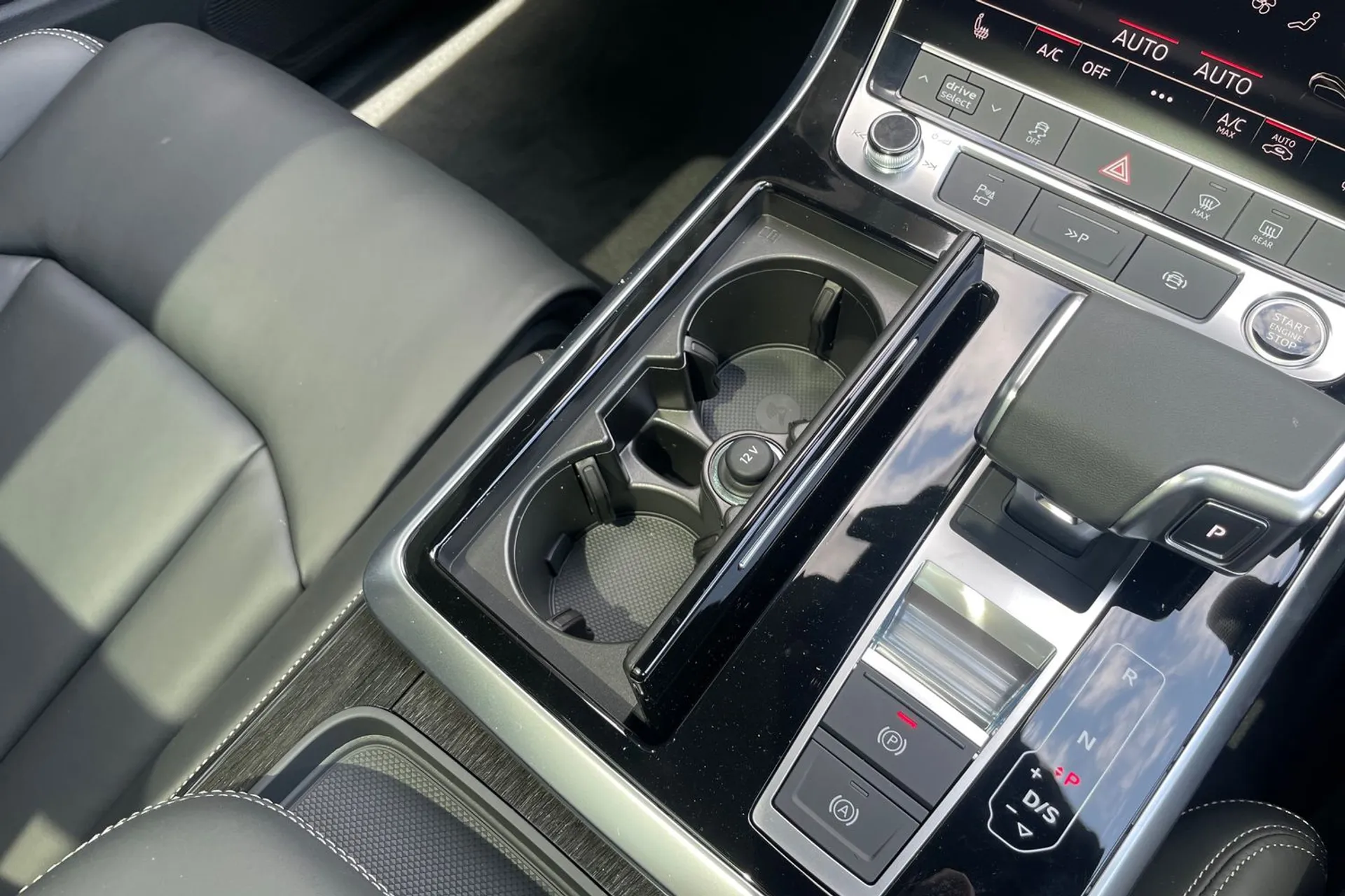 Audi Q7 thumbnail image number 43