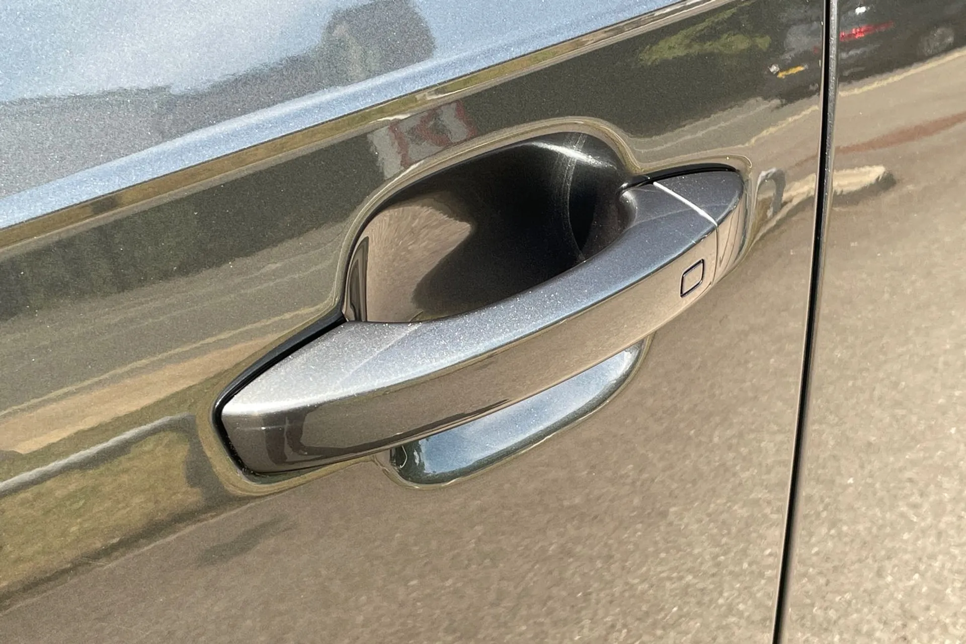 Audi Q7 thumbnail image number 16