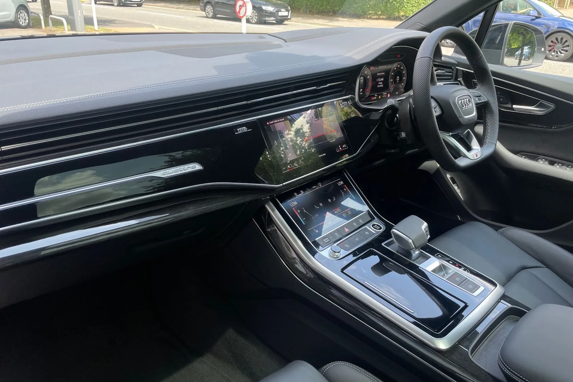 Audi Q7 thumbnail image number 27