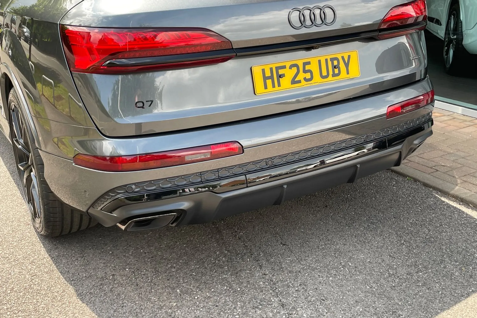 Audi Q7 thumbnail image number 17