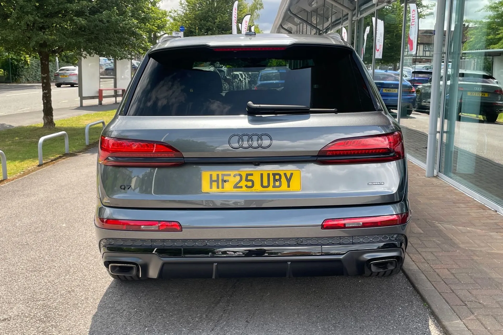 Audi Q7 thumbnail image number 8