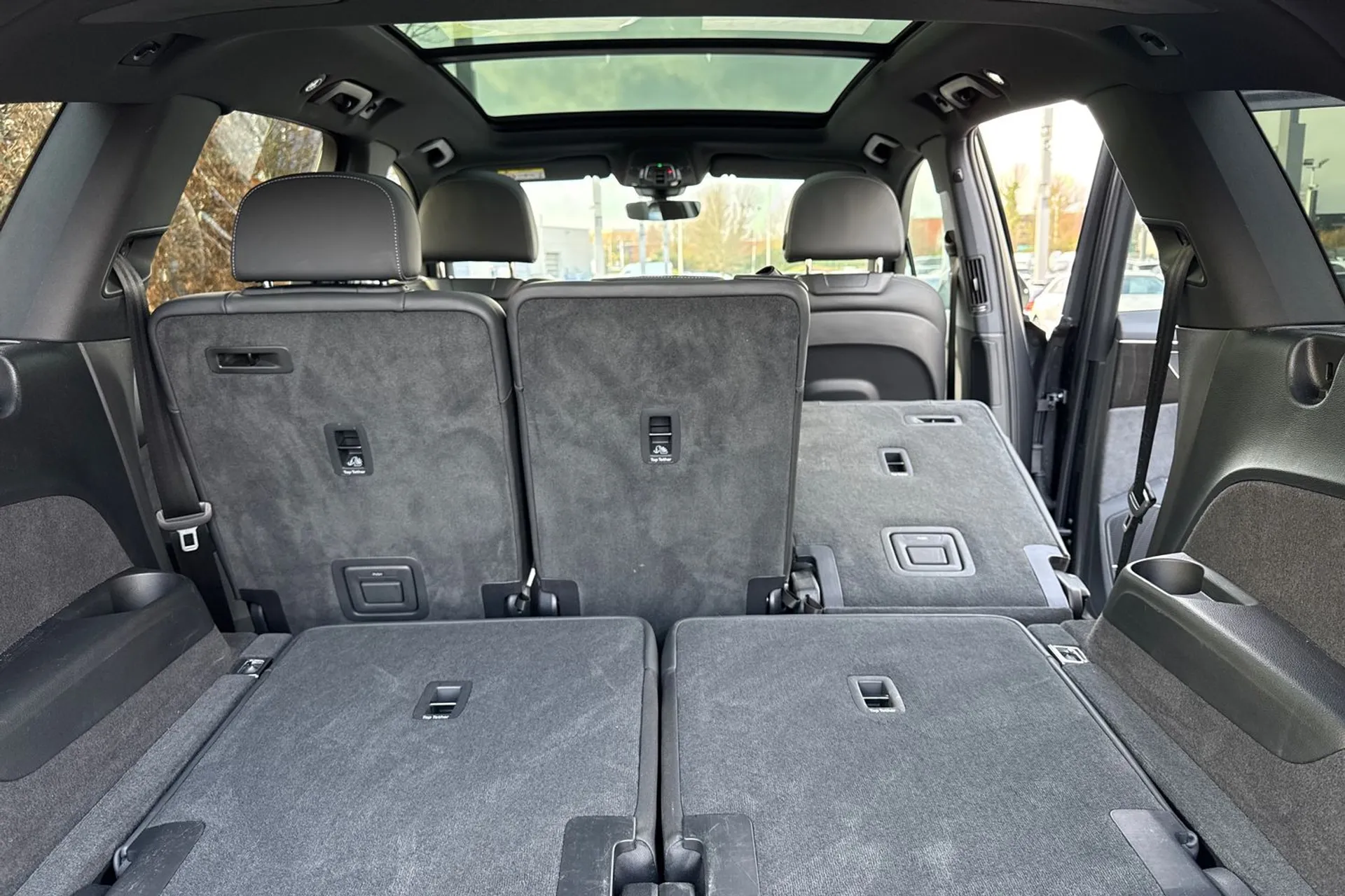 Audi Q7 thumbnail image number 23