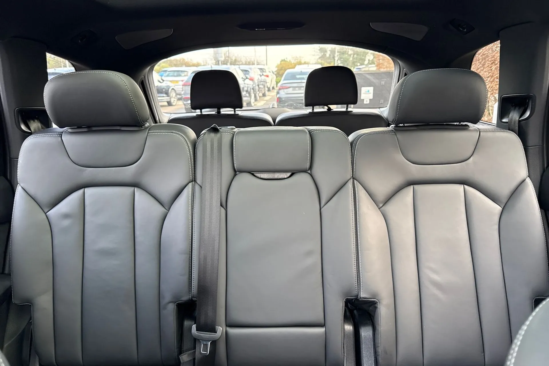 Audi Q7 thumbnail image number 20