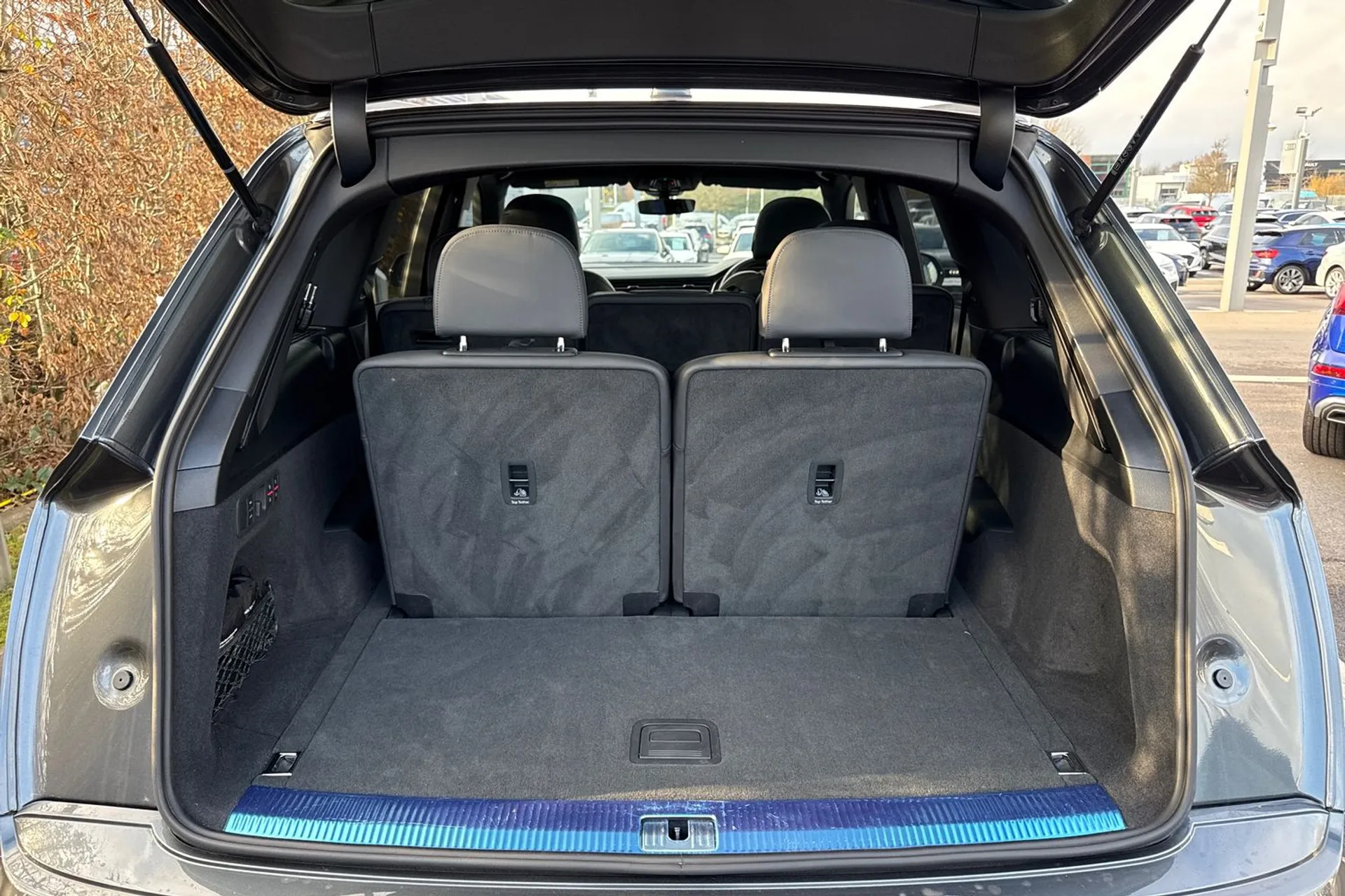 Audi Q7 thumbnail image number 19