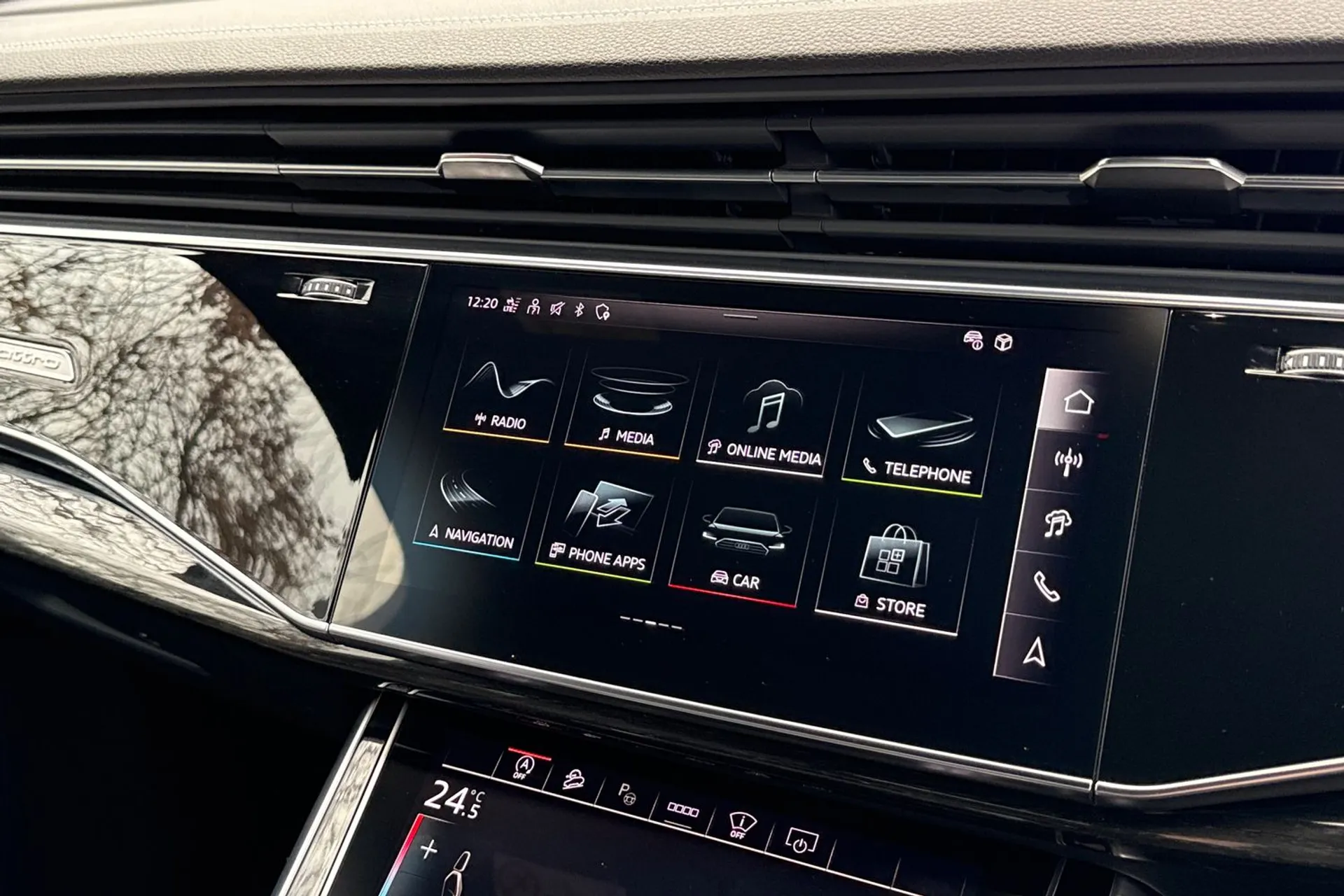 Audi Q7 thumbnail image number 47