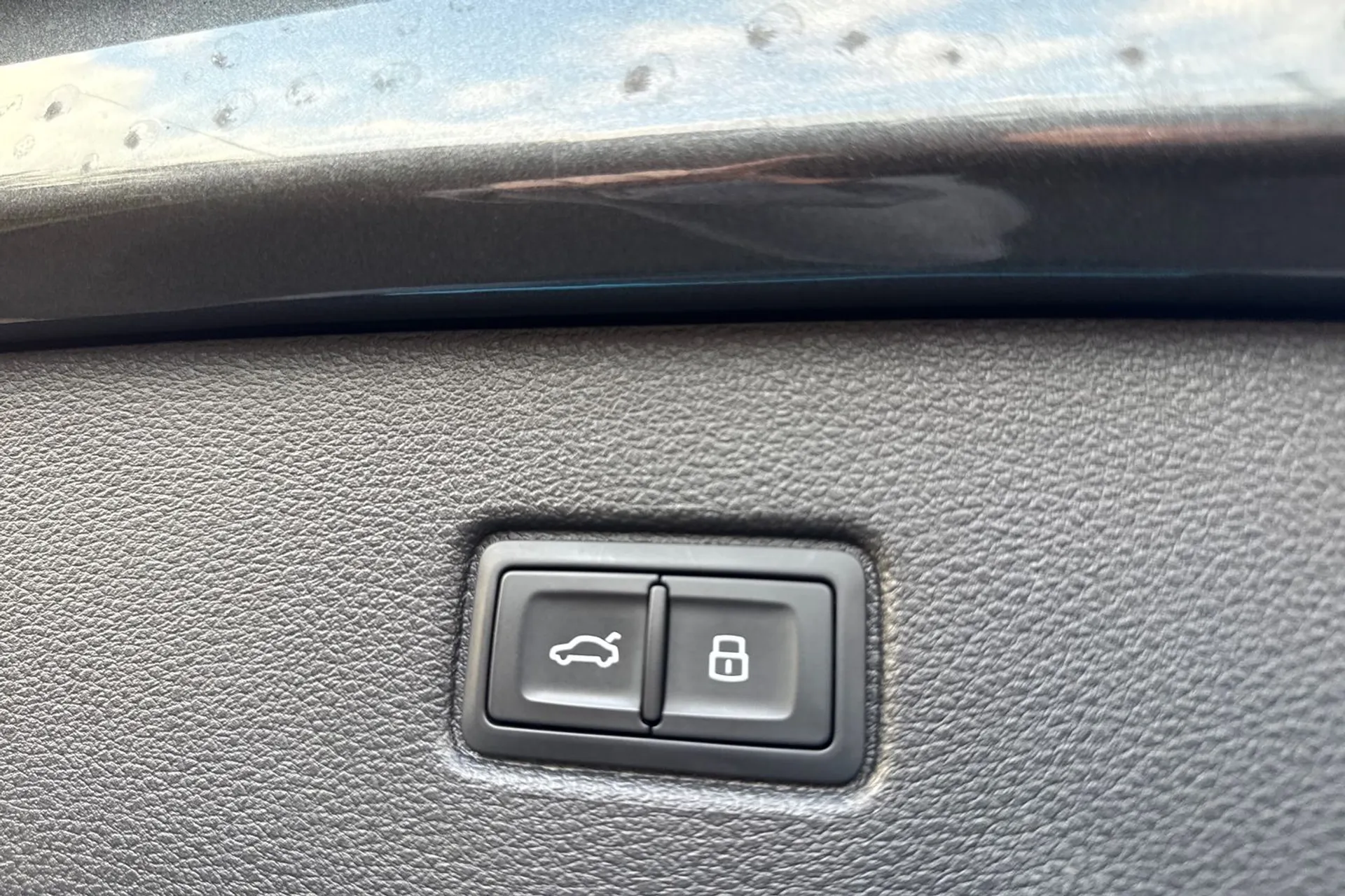 Audi Q7 thumbnail image number 22