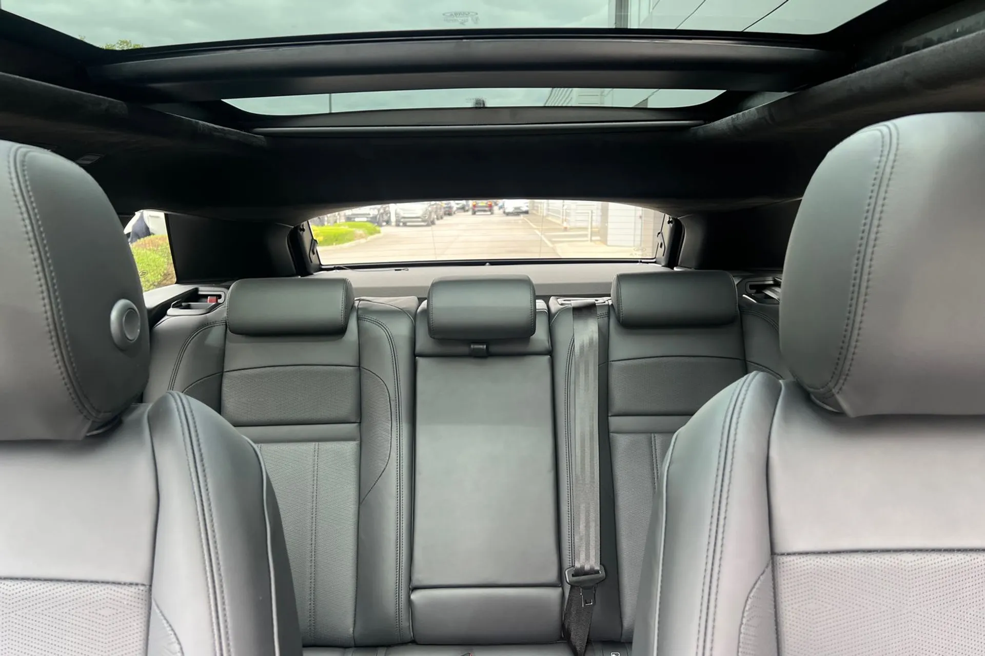 LAND ROVER RANGE ROVER EVOQUE thumbnail image number 35