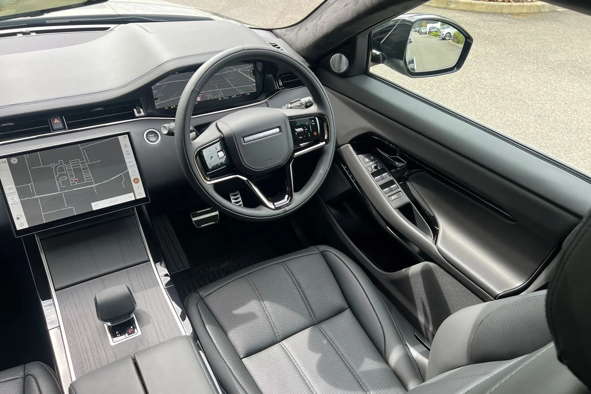 LAND ROVER RANGE ROVER EVOQUE thumbnail image number 27
