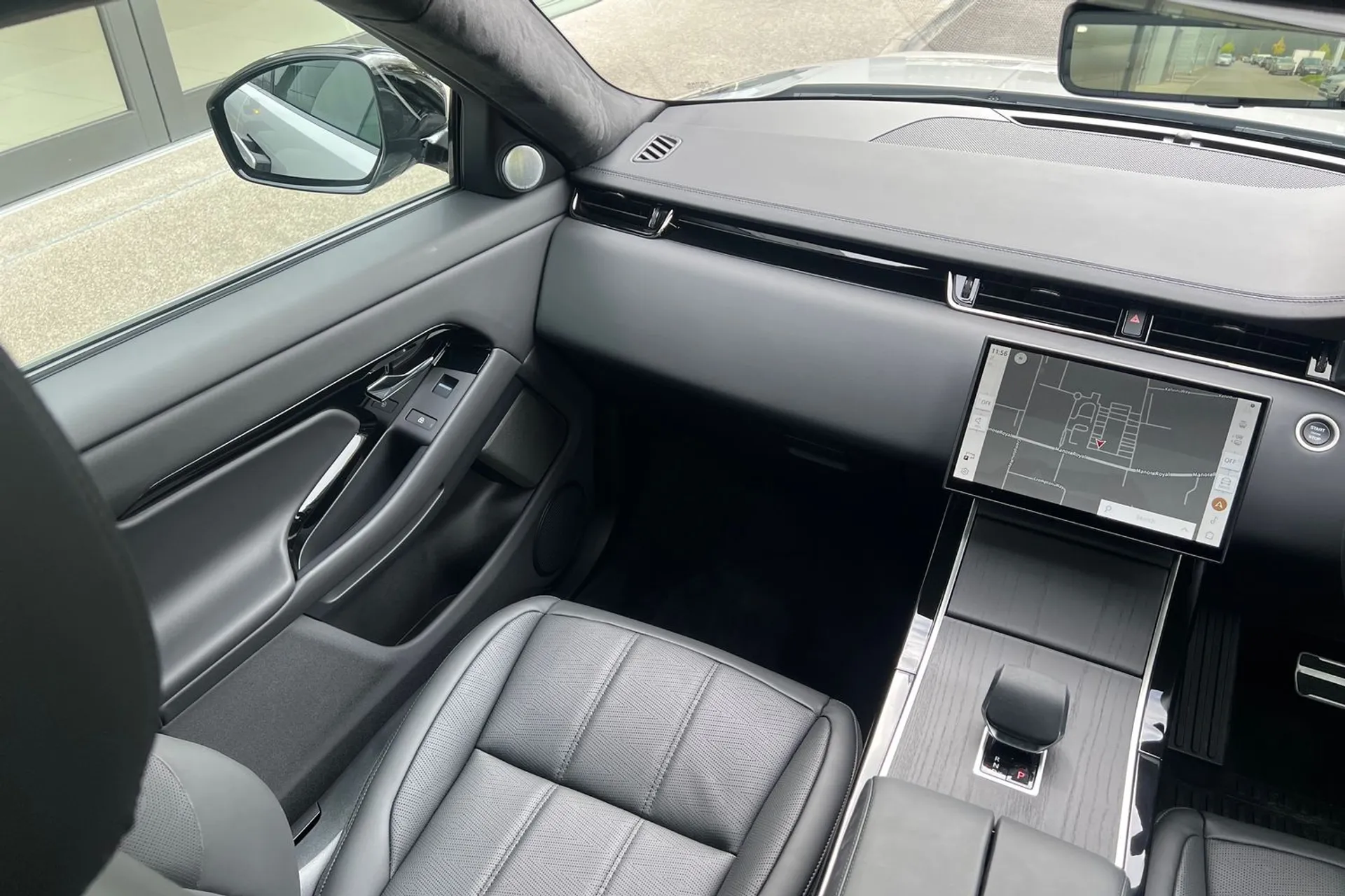 LAND ROVER RANGE ROVER EVOQUE thumbnail image number 21