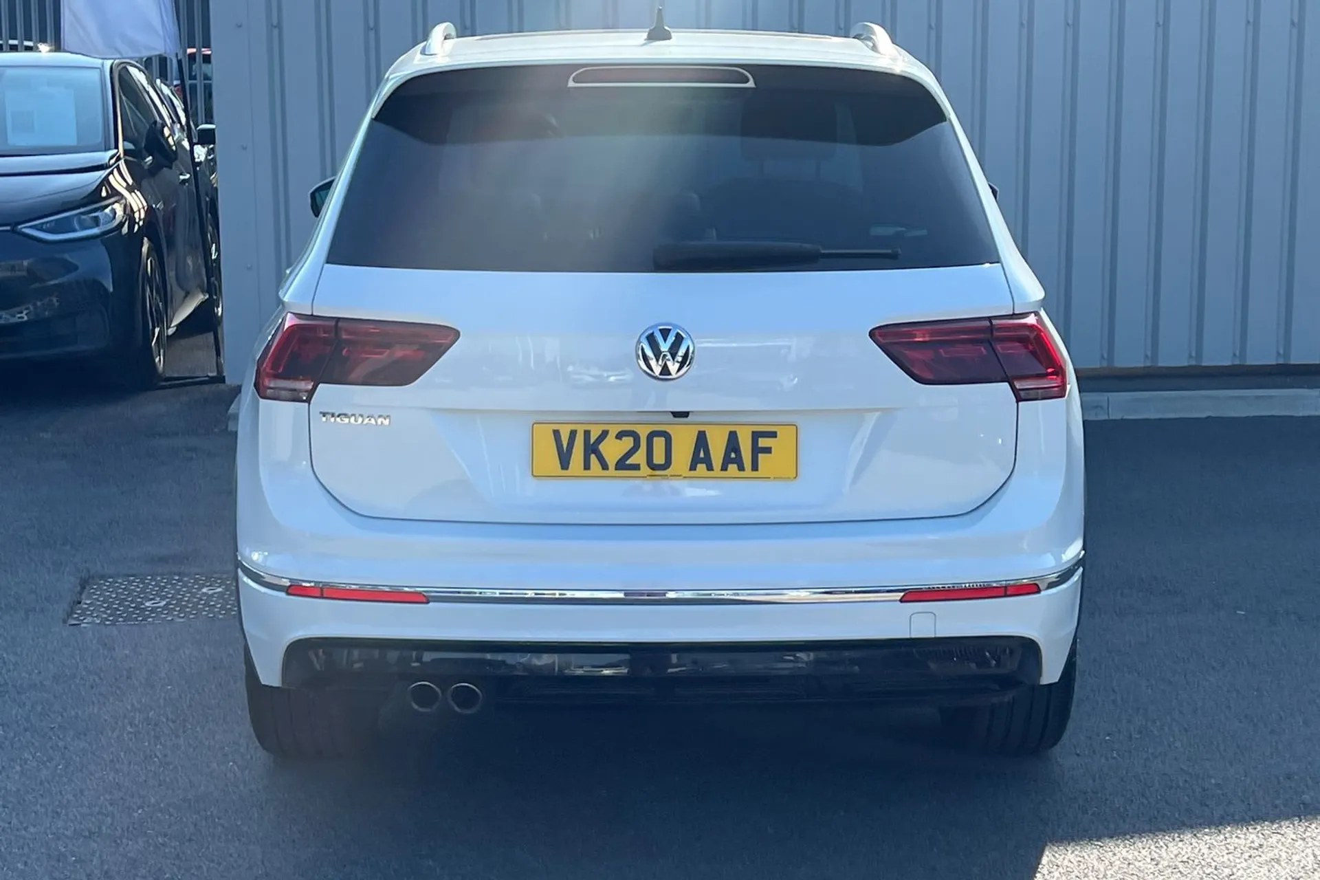 VOLKSWAGEN TIGUAN thumbnail image number 8