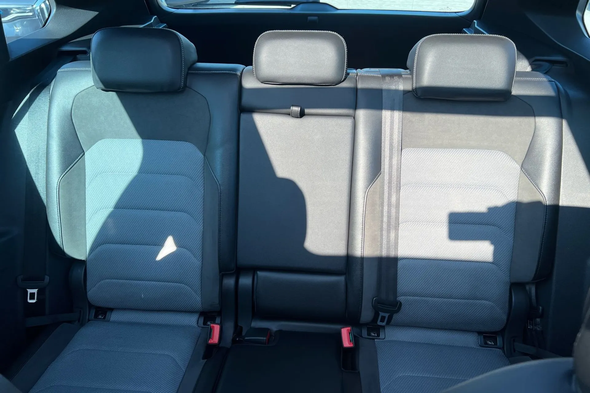 VOLKSWAGEN TIGUAN thumbnail image number 31