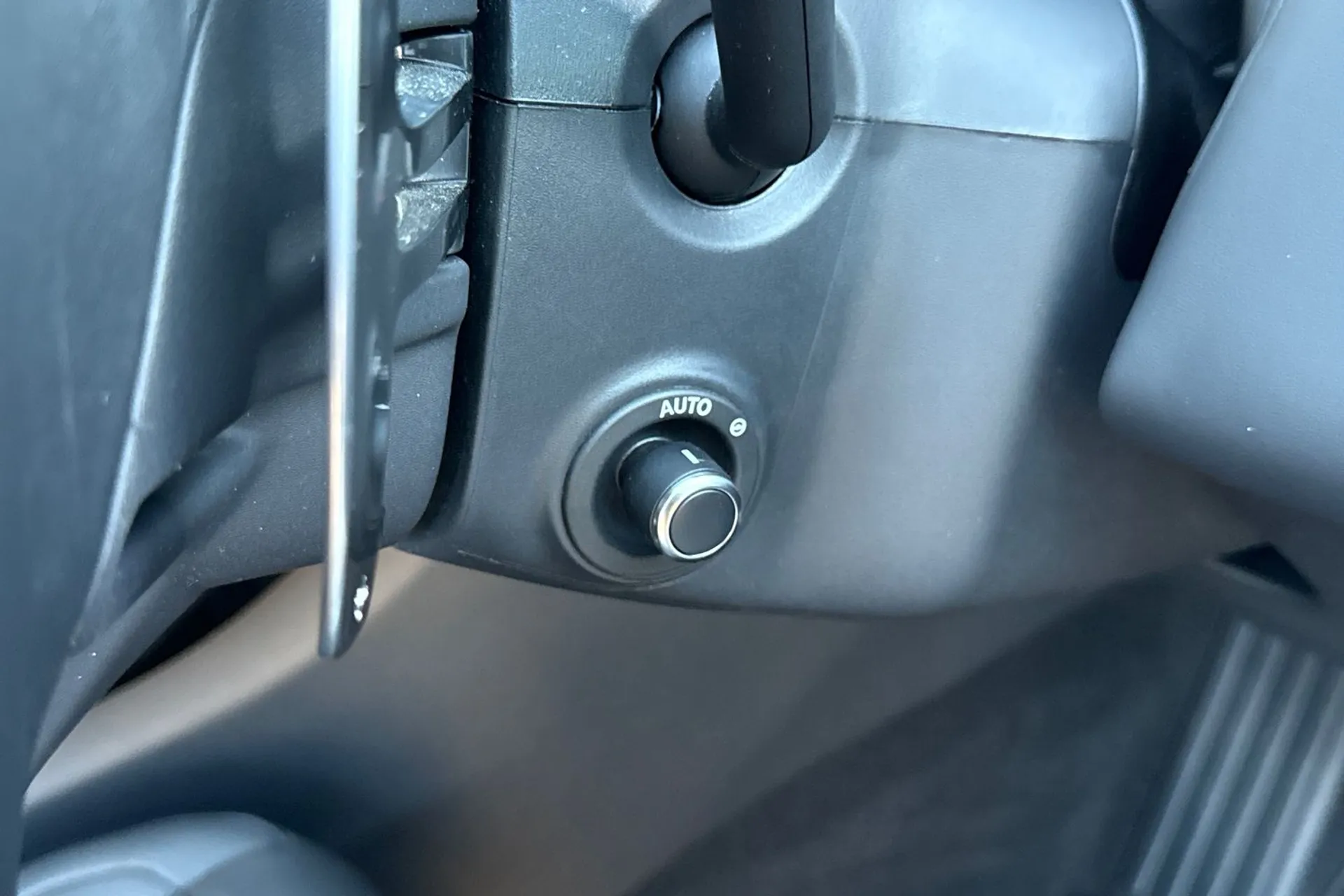 LAND ROVER RANGE ROVER EVOQUE thumbnail image number 24