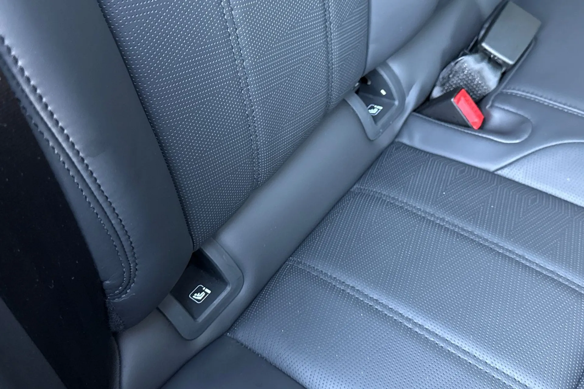 LAND ROVER RANGE ROVER EVOQUE thumbnail image number 44