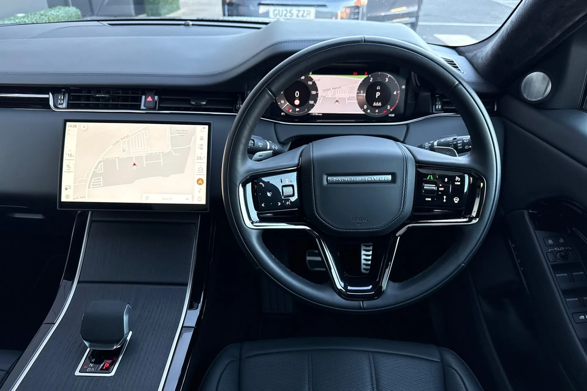 LAND ROVER RANGE ROVER EVOQUE thumbnail image number 32