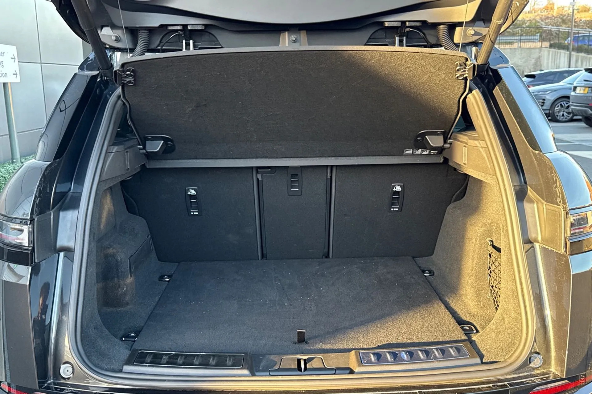 LAND ROVER RANGE ROVER EVOQUE thumbnail image number 40