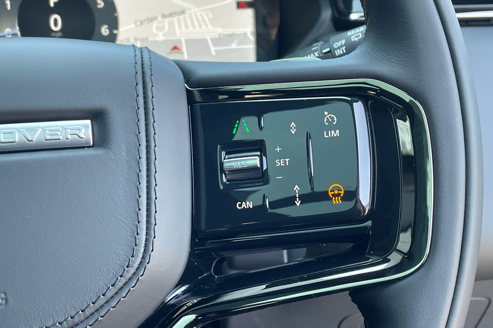 LAND ROVER RANGE ROVER VELAR thumbnail image number 30