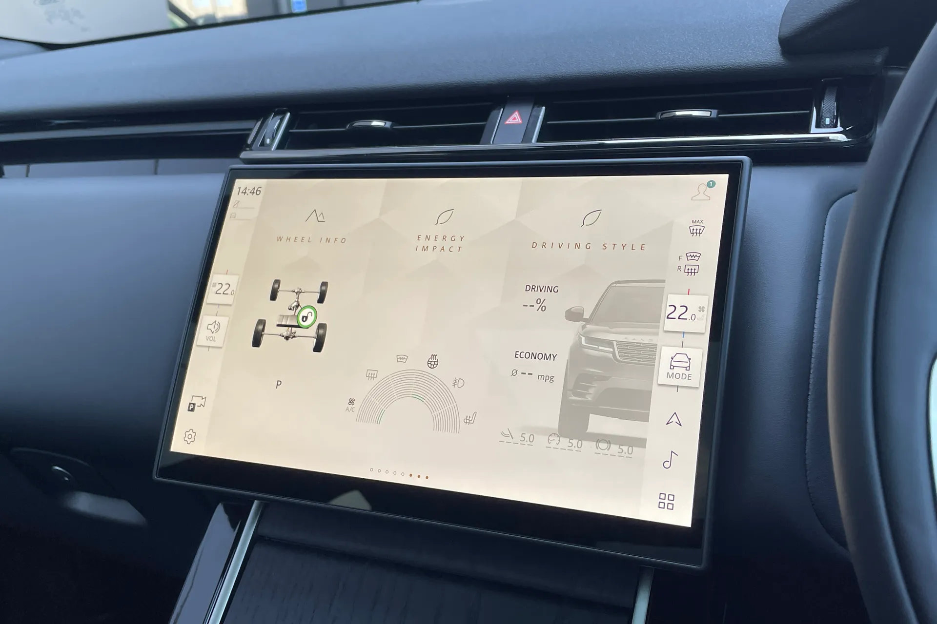 LAND ROVER RANGE ROVER VELAR thumbnail image number 54