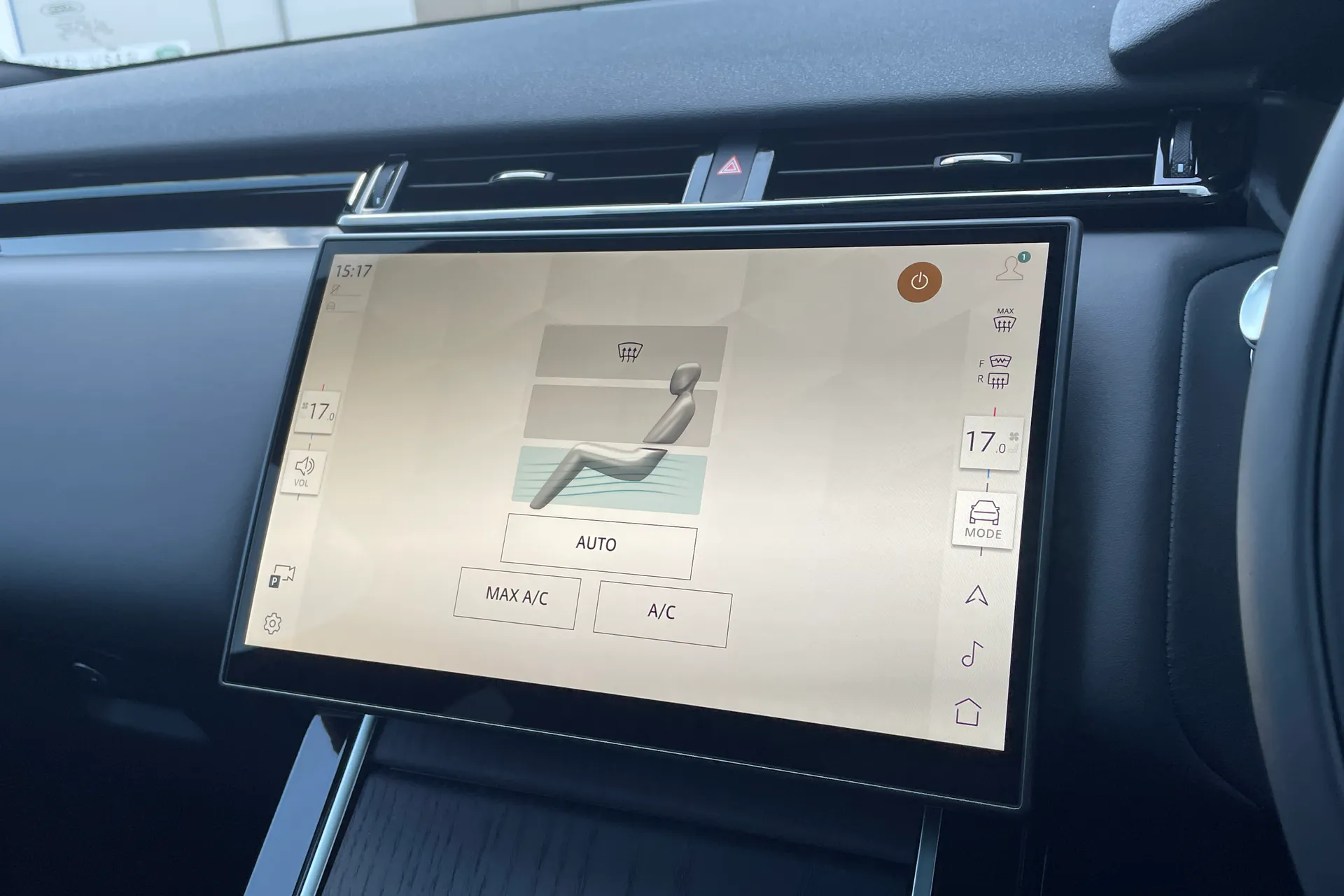 LAND ROVER RANGE ROVER VELAR thumbnail image number 50