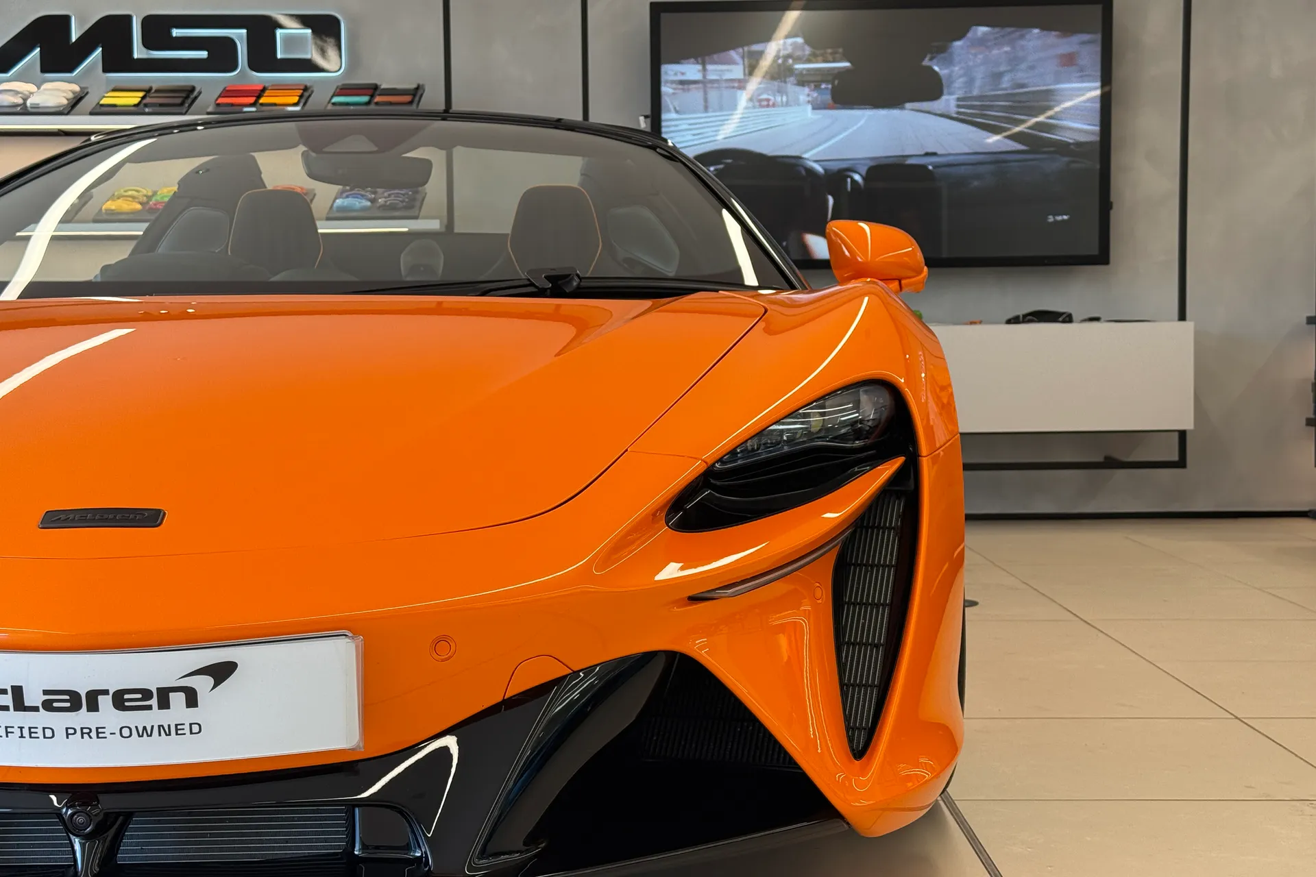 McLaren ARTURA thumbnail image number 33