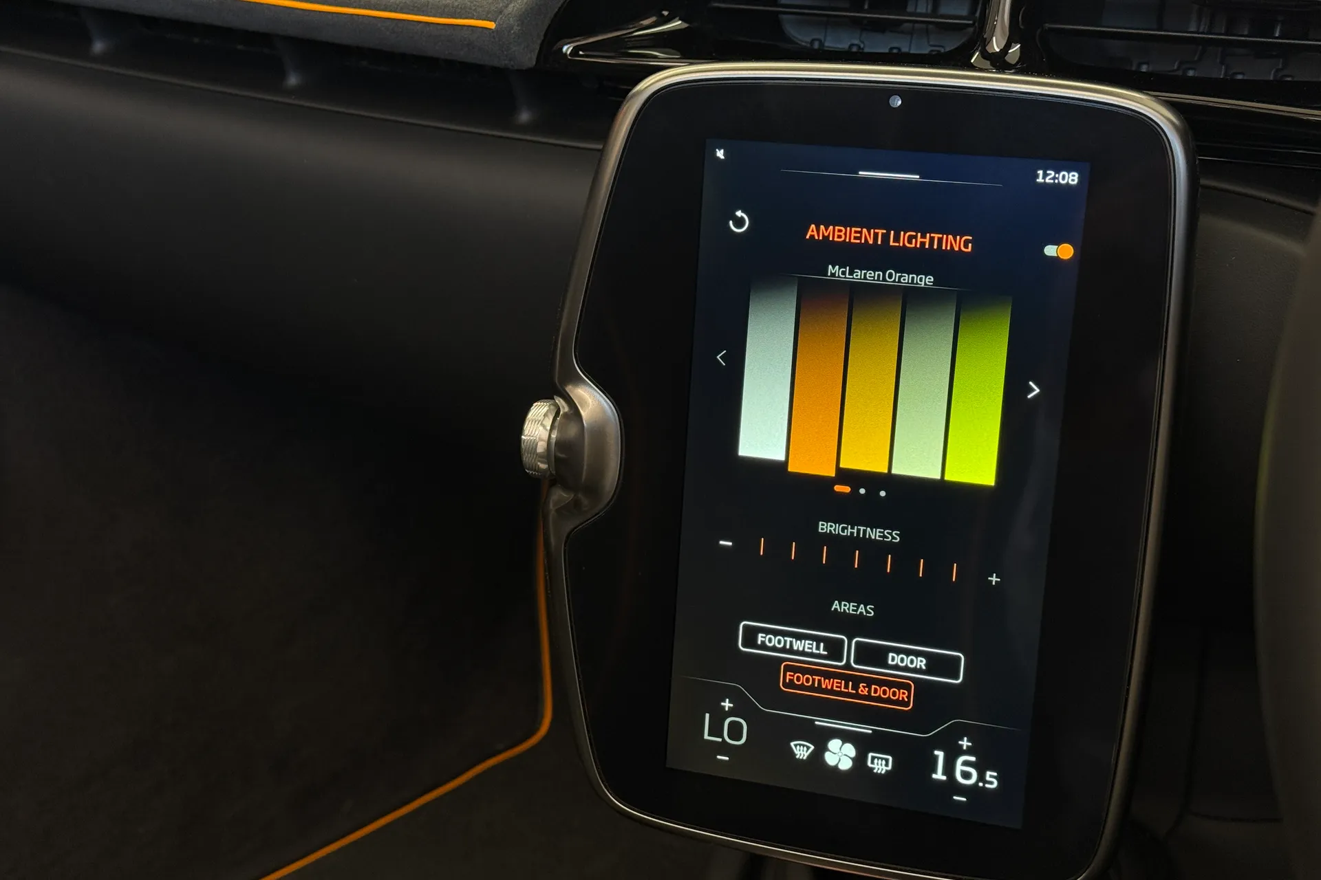 McLaren ARTURA thumbnail image number 19