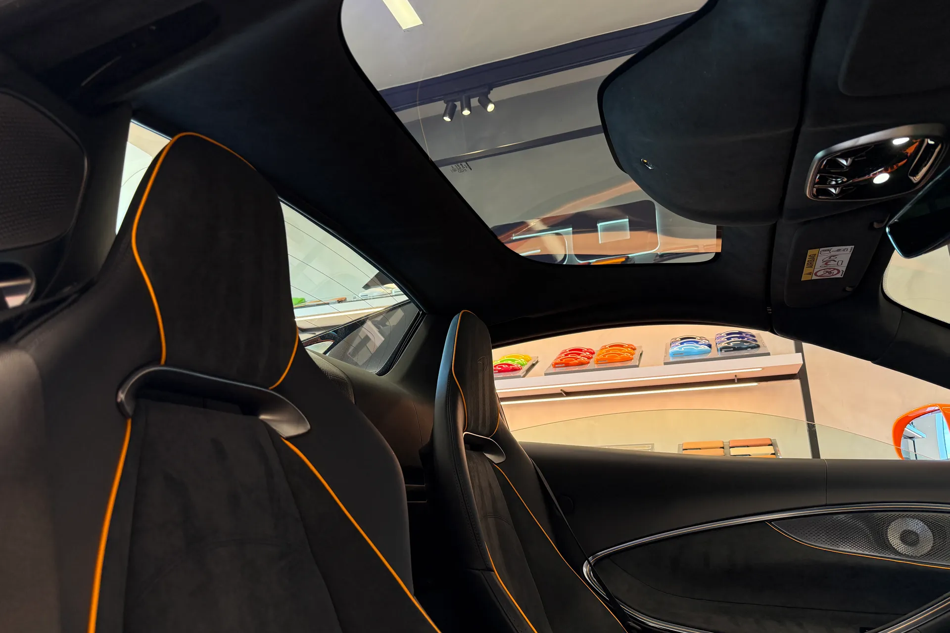 McLaren ARTURA thumbnail image number 30
