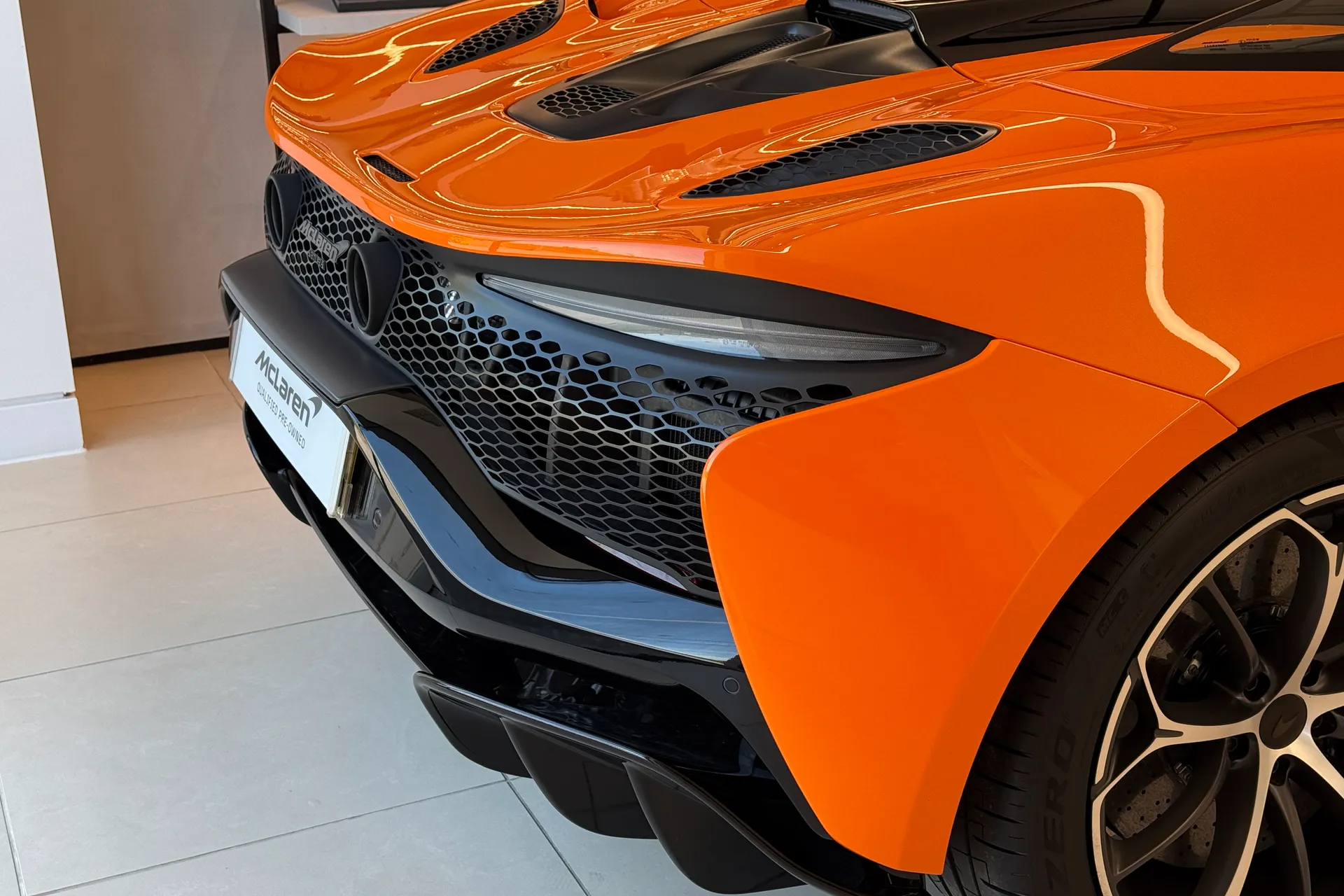 McLaren ARTURA thumbnail image number 27