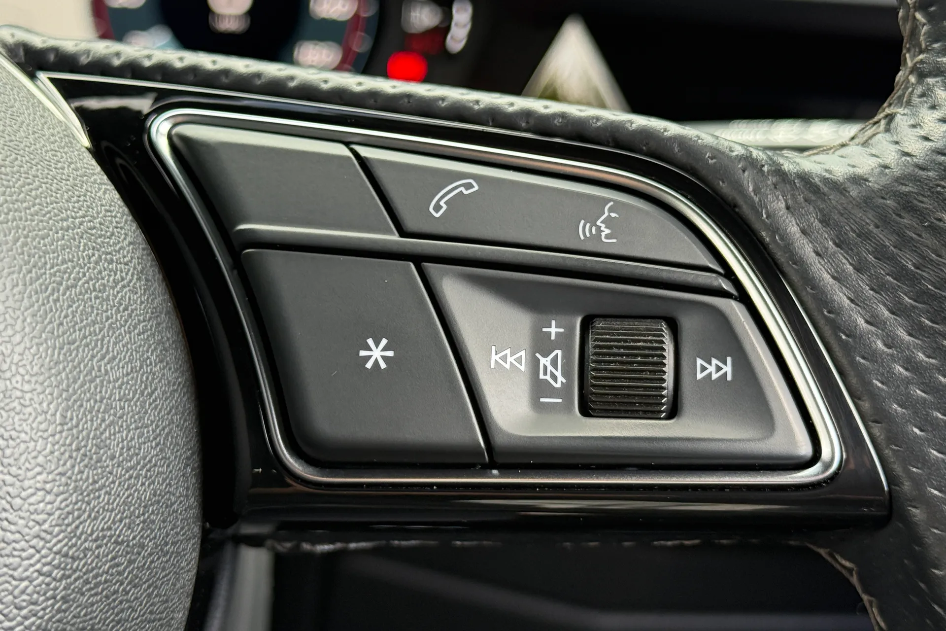 Audi A3 thumbnail image number 25