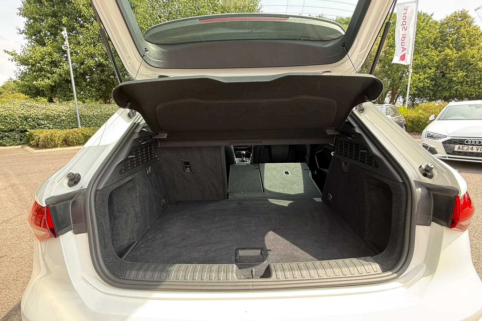 Audi A3 thumbnail image number 39