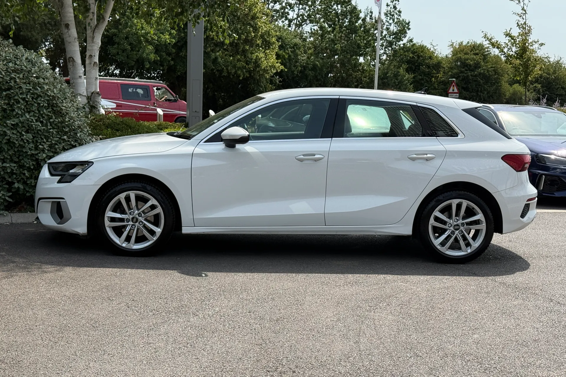 Audi A3 thumbnail image number 25
