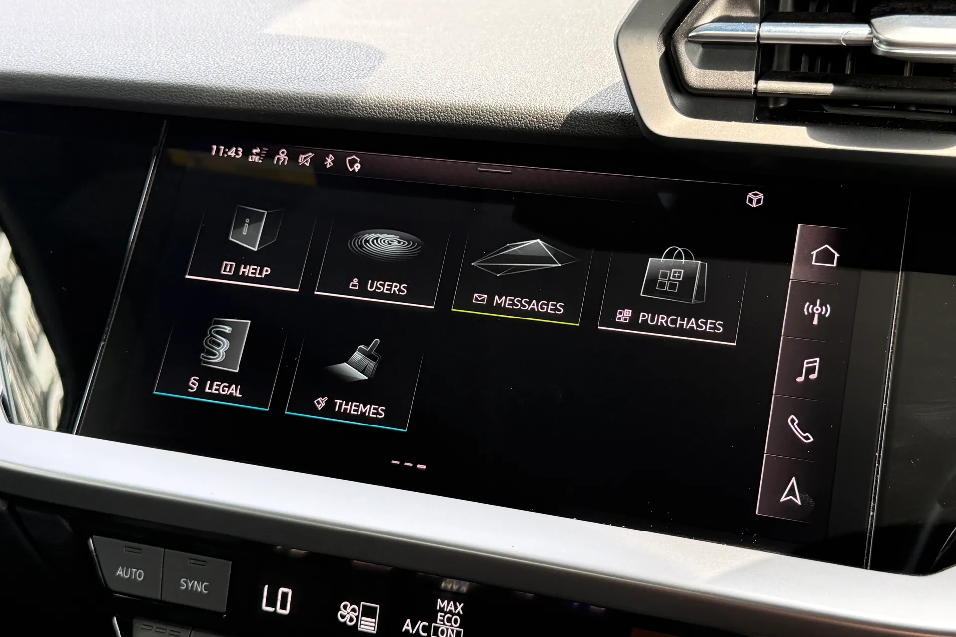 Audi A3 thumbnail image number 35