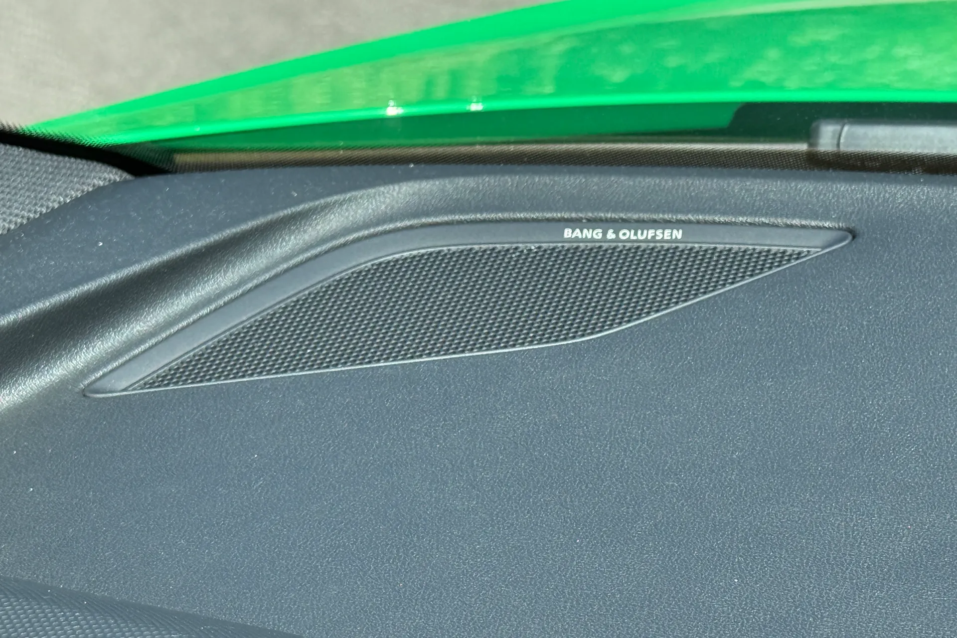 Audi TT thumbnail image number 15