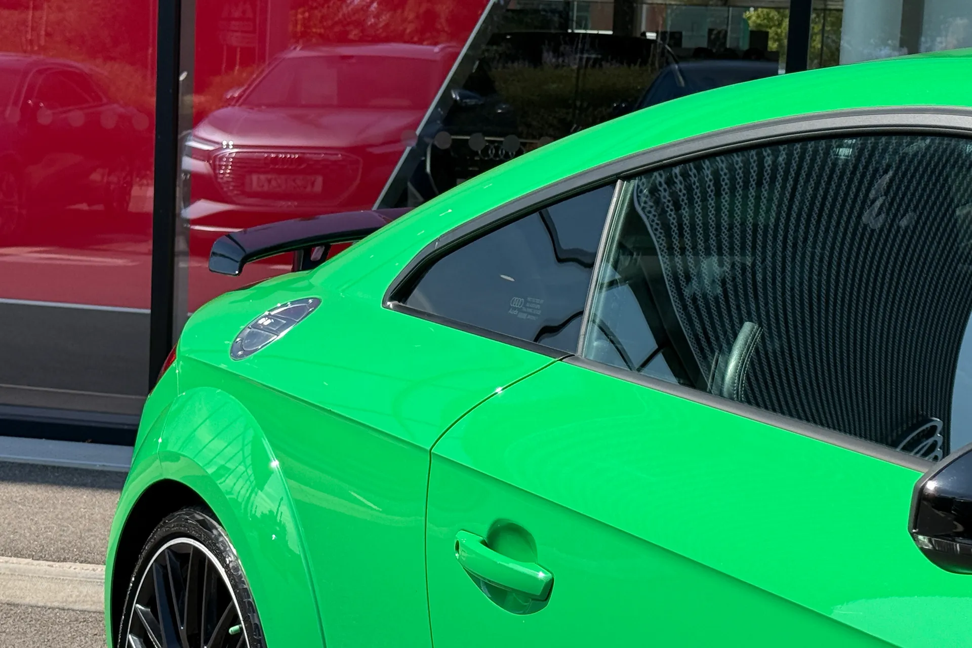 Audi TT thumbnail image number 9