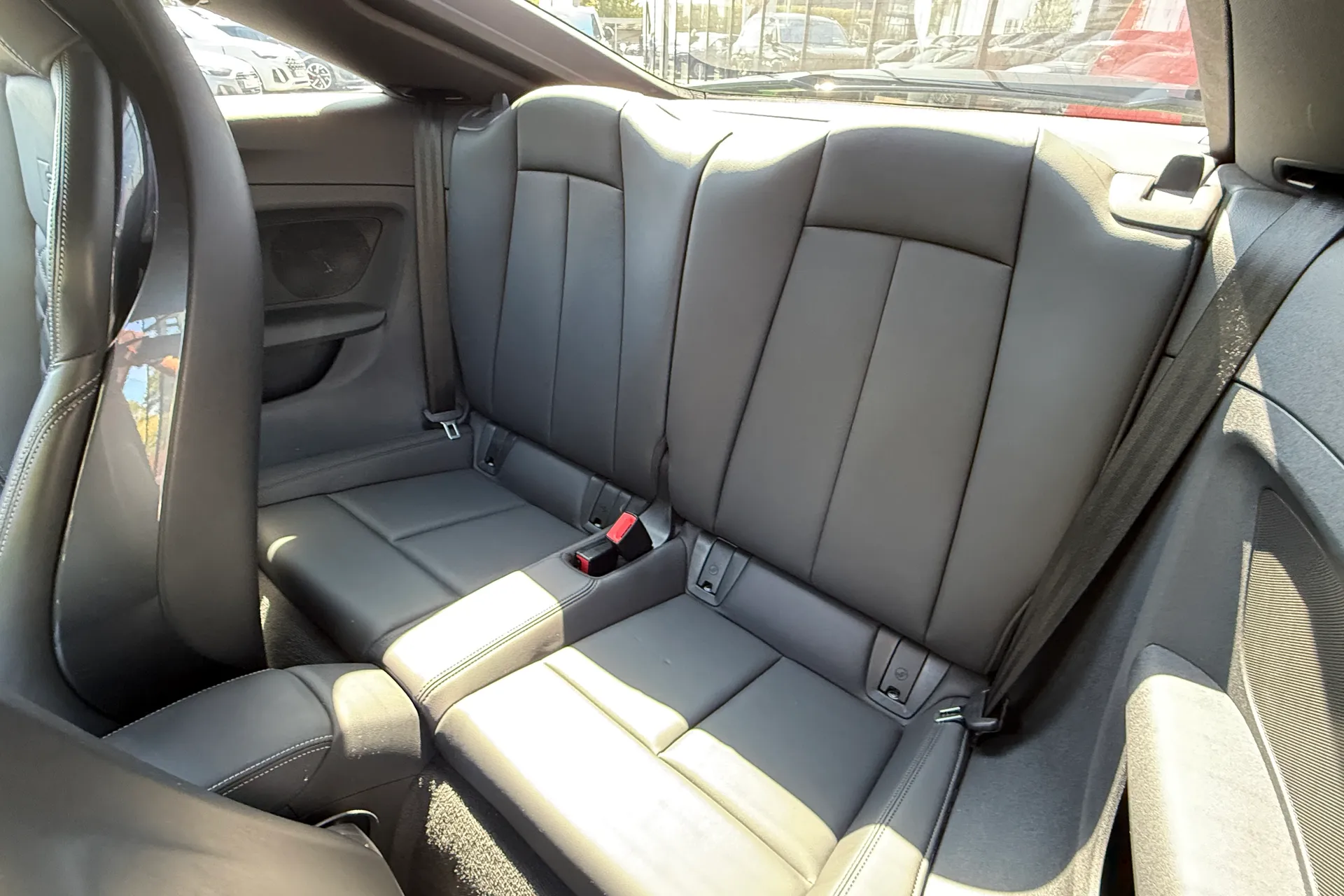 Audi TT thumbnail image number 37