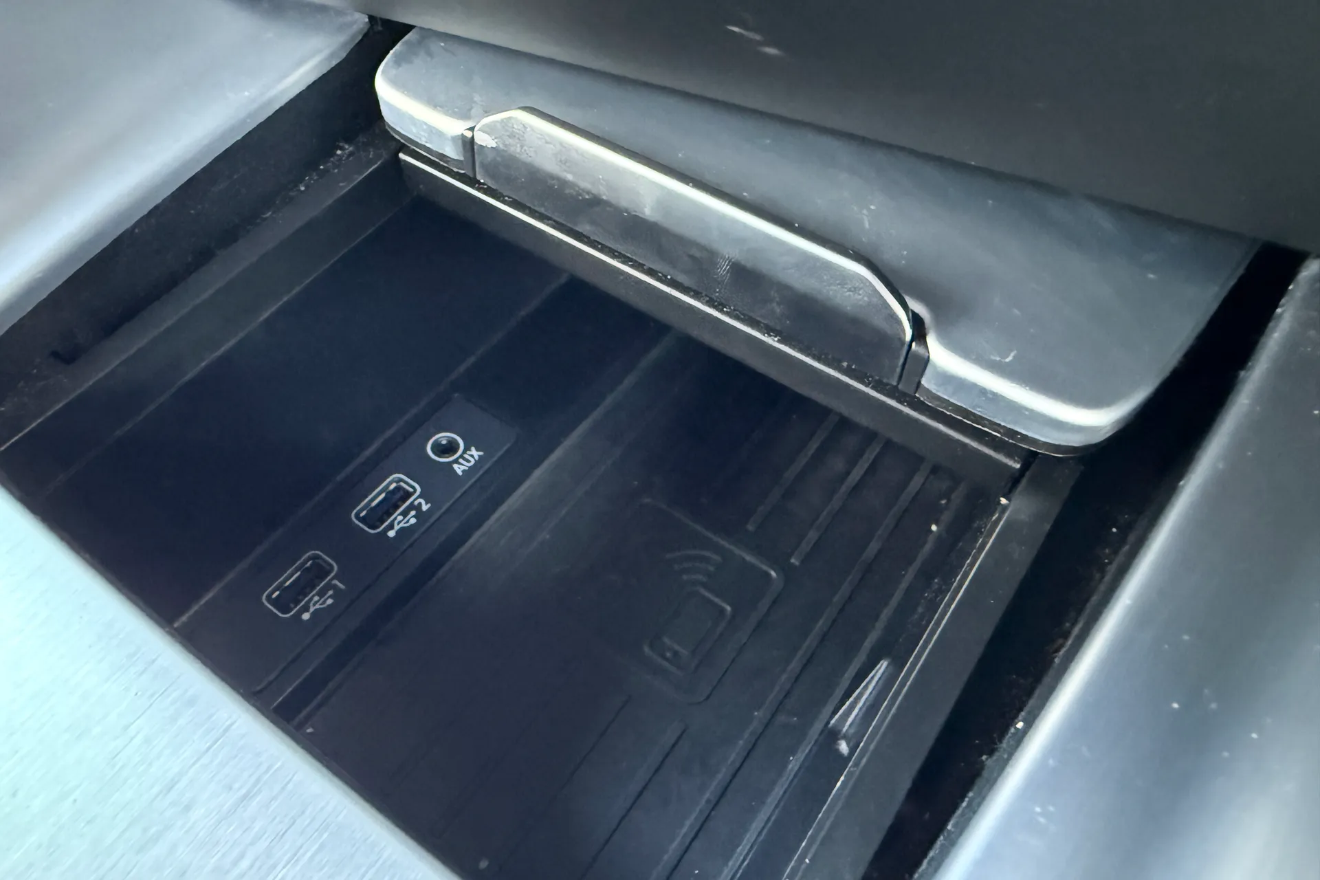 Audi TT thumbnail image number 34