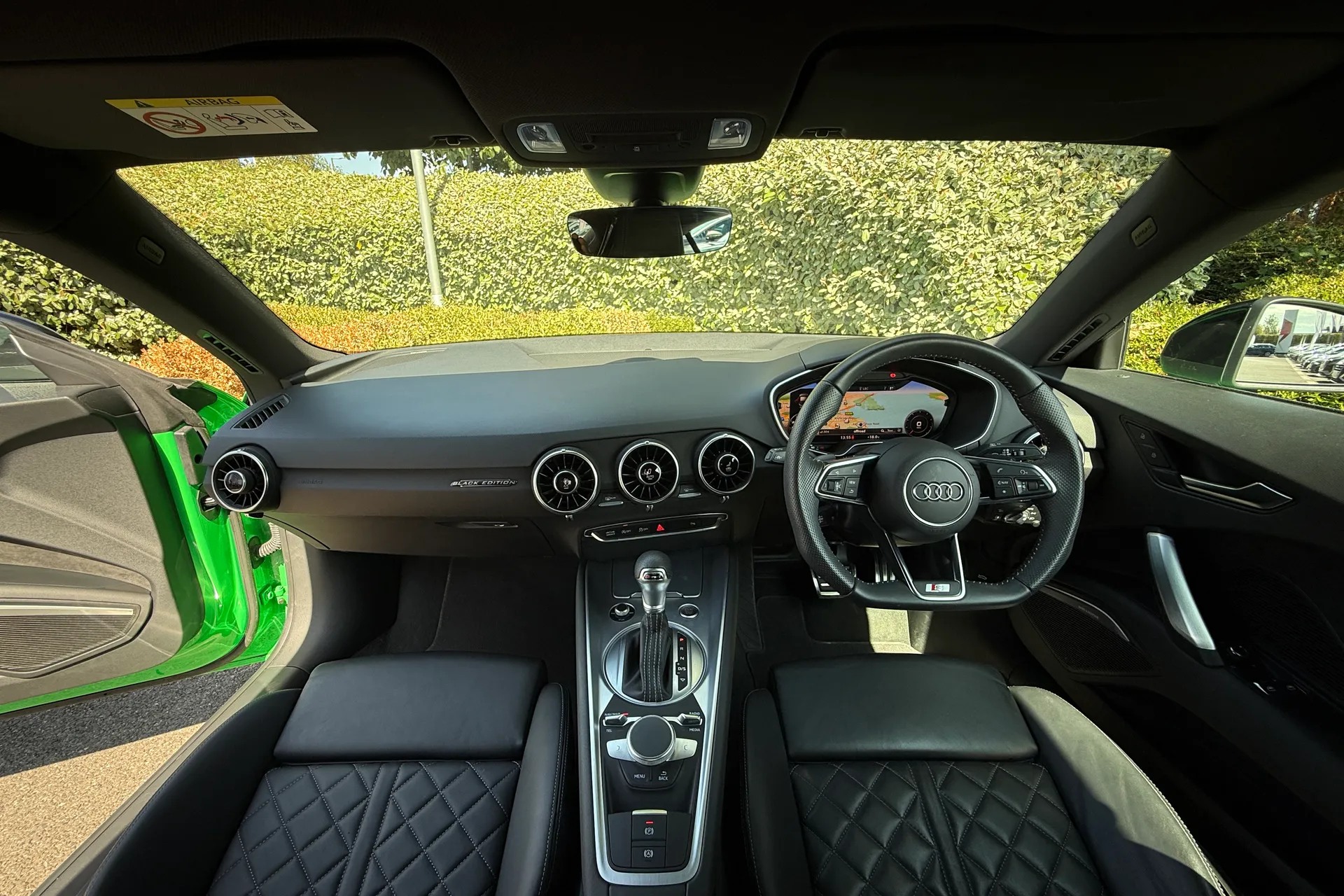 Audi TT thumbnail image number 5