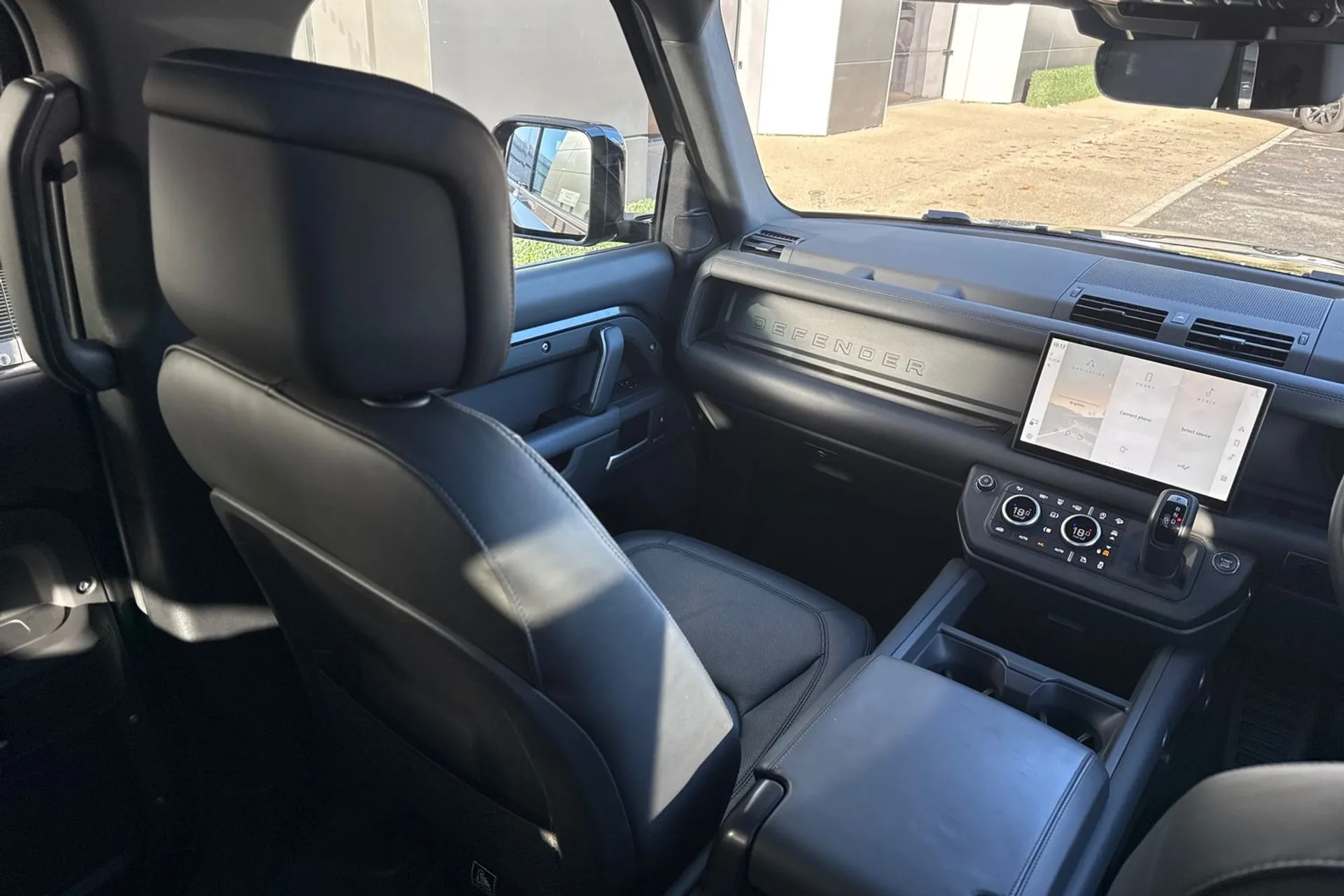 LAND ROVER DEFENDER thumbnail image number 44