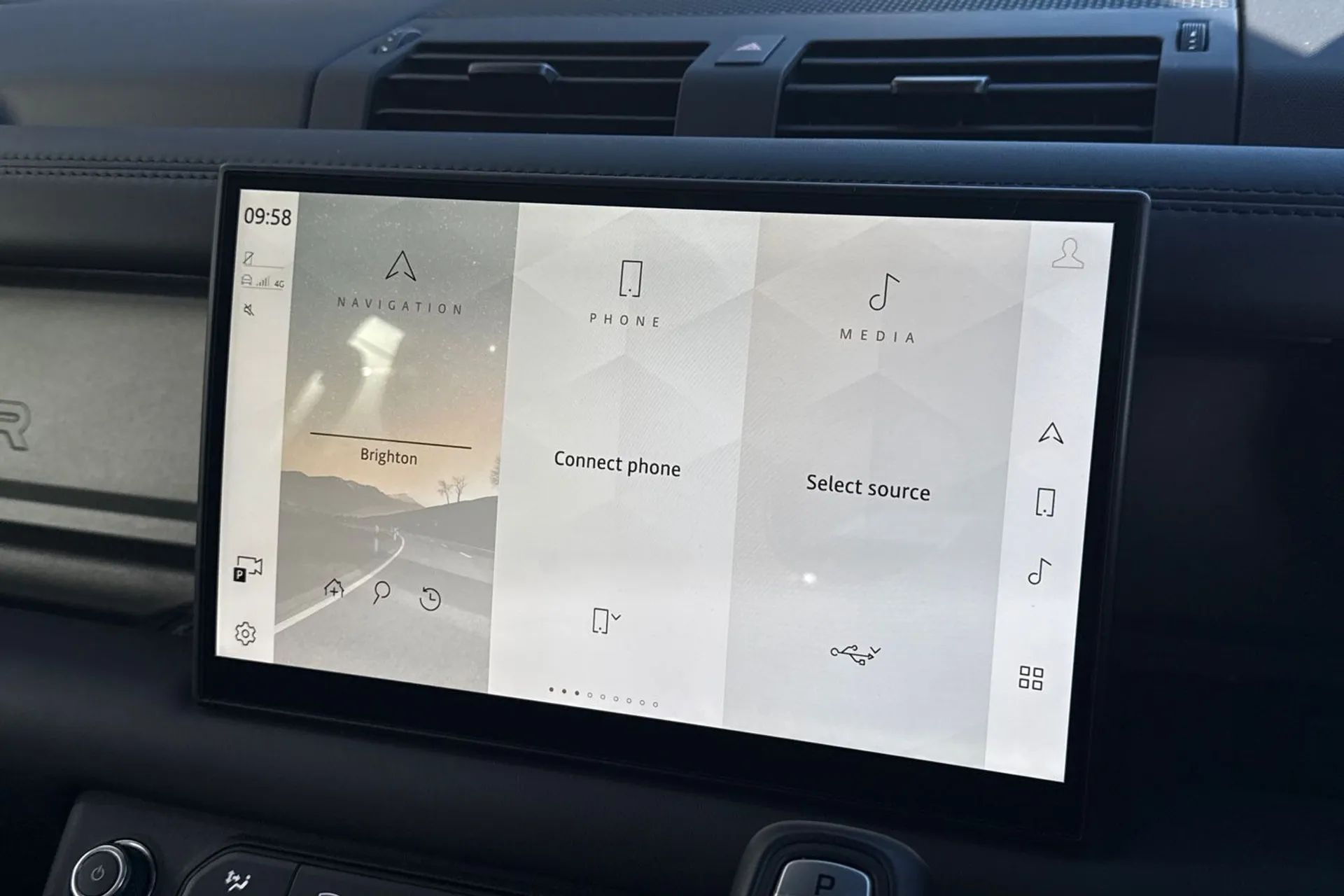 LAND ROVER DEFENDER thumbnail image number 61