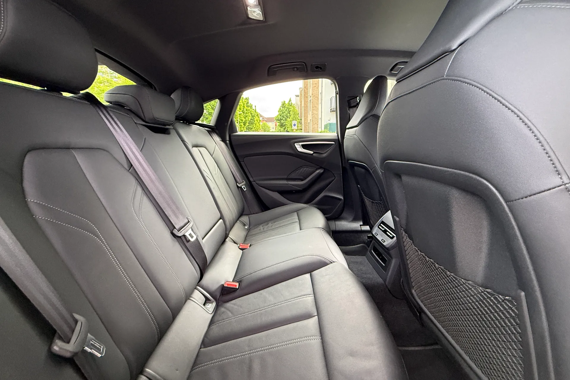 Audi A5 thumbnail image number 38