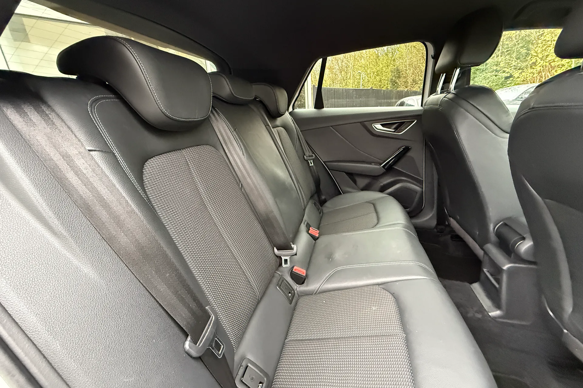 Audi Q2 thumbnail image number 31