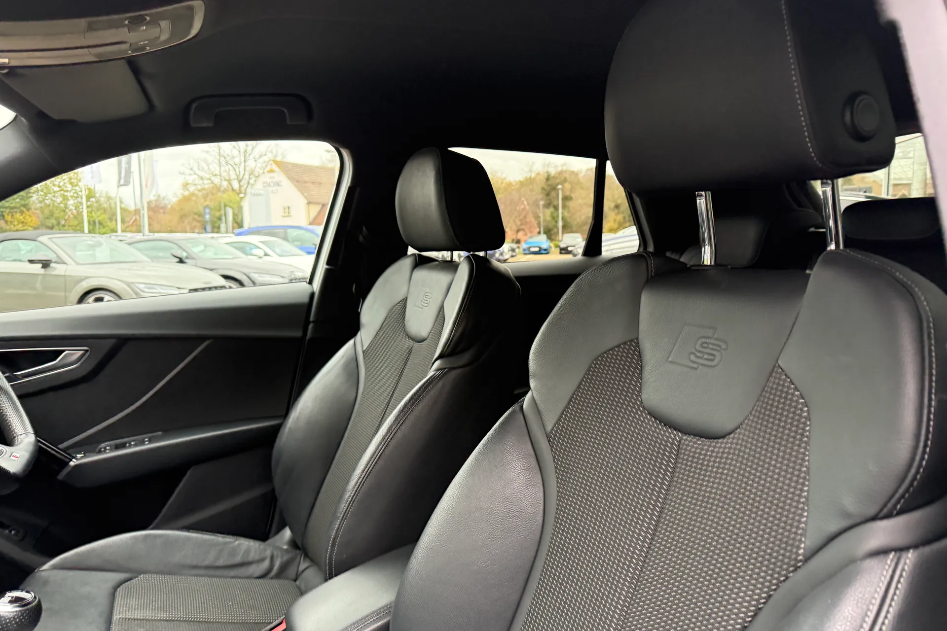 Audi Q2 thumbnail image number 49