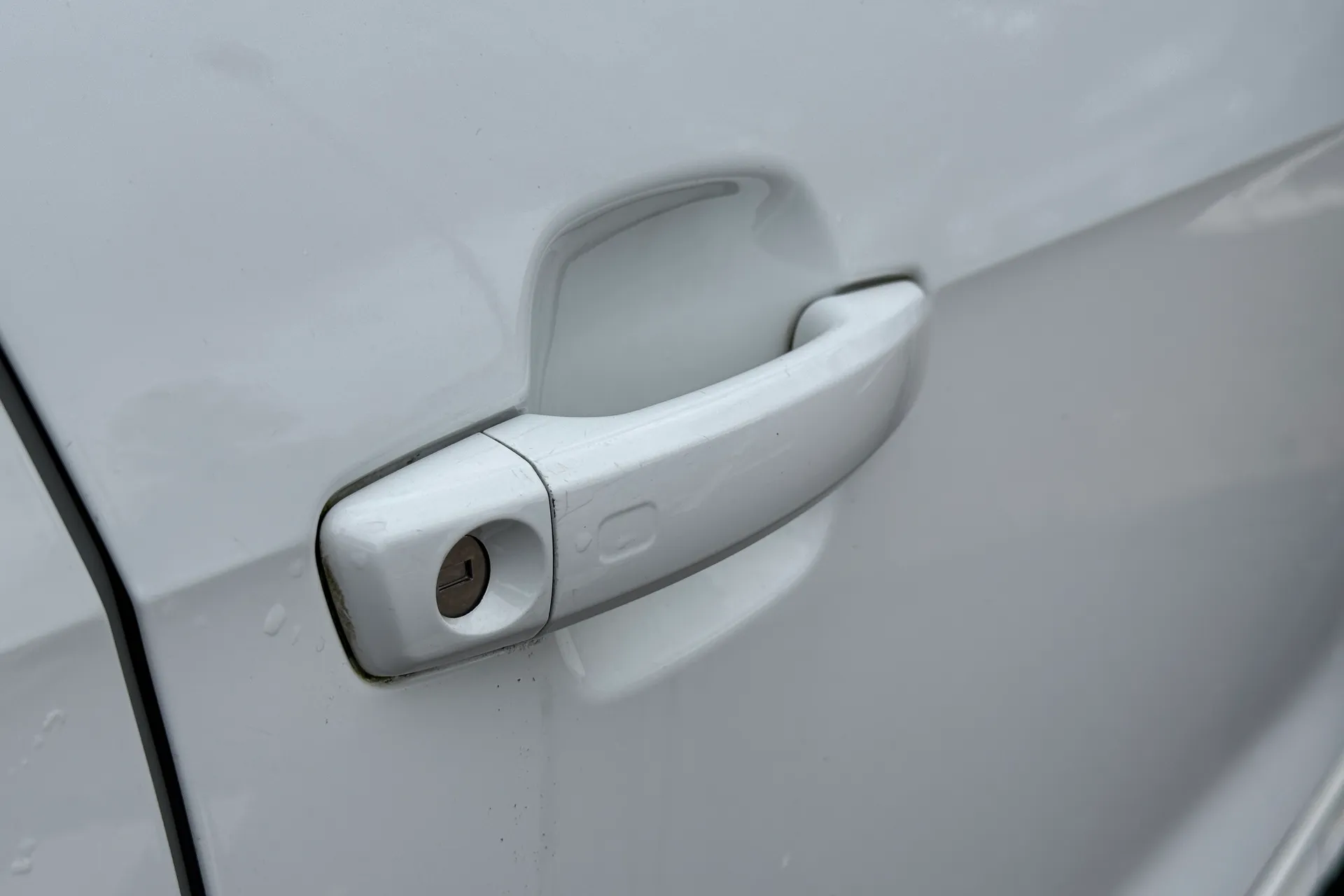 Audi Q2 thumbnail image number 12