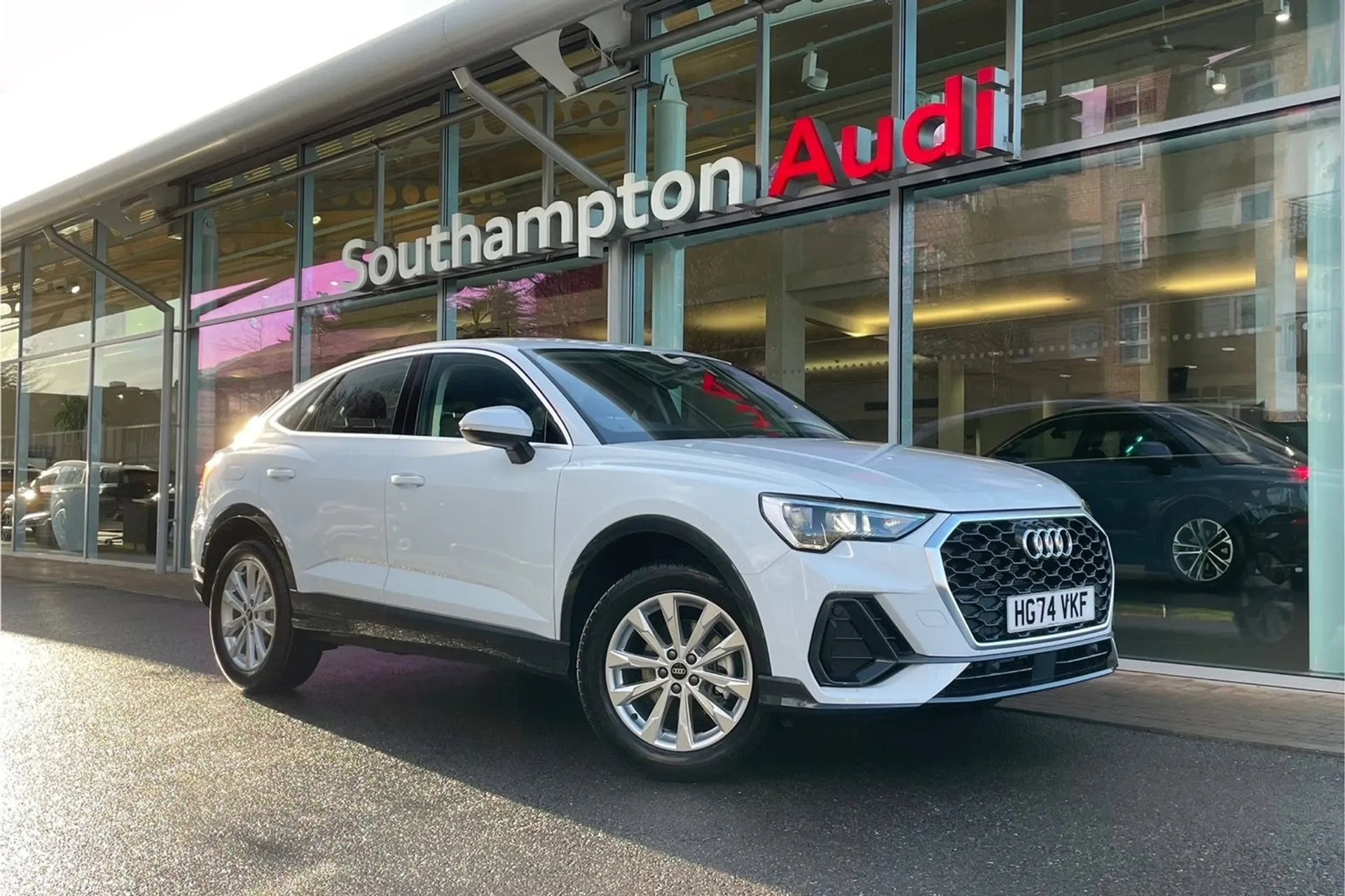 Audi Q3 focused image
