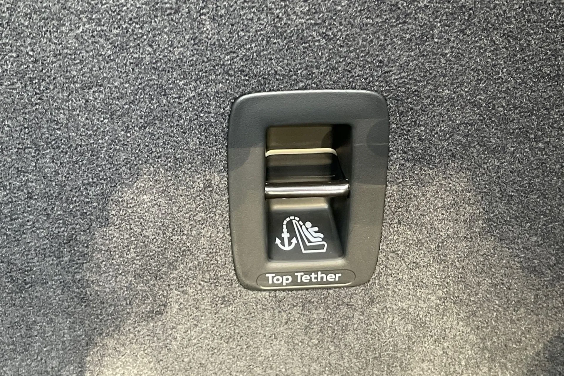 Audi Q3 thumbnail image number 21