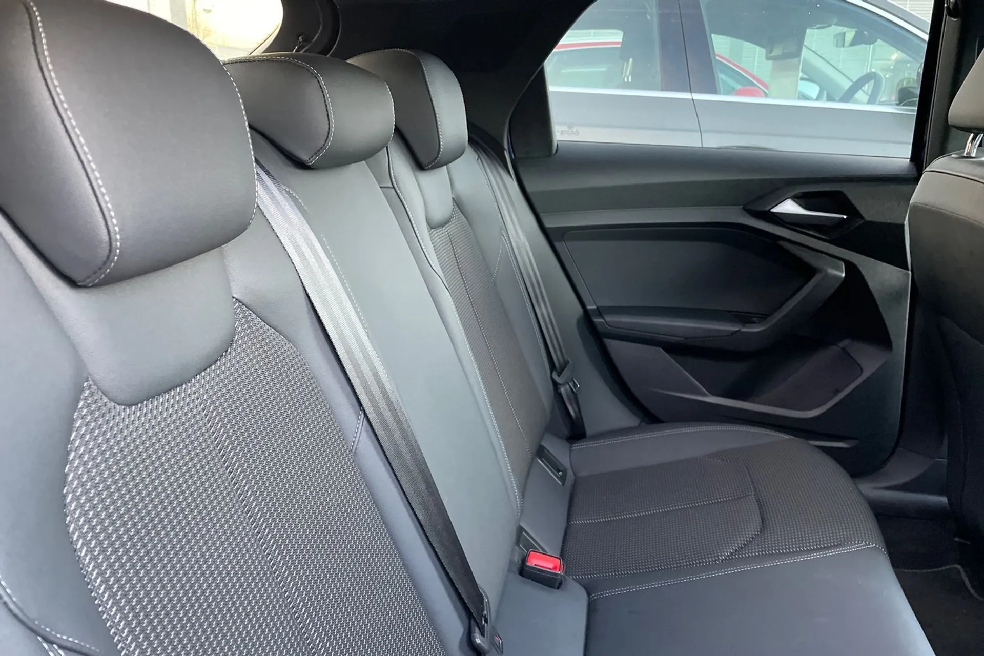 Audi A1 thumbnail image number 21