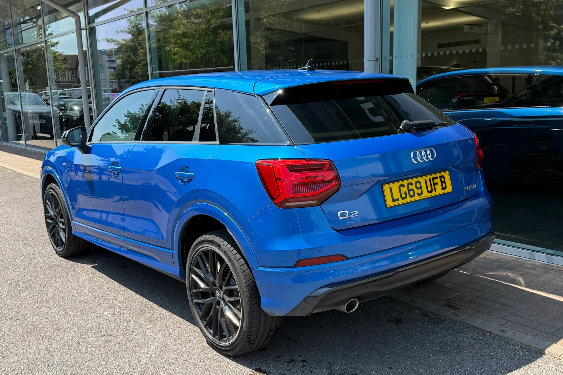 Audi Q2 thumbnail image number 6