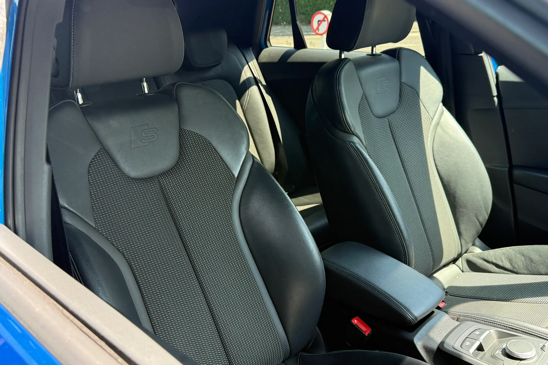 Audi Q2 thumbnail image number 33