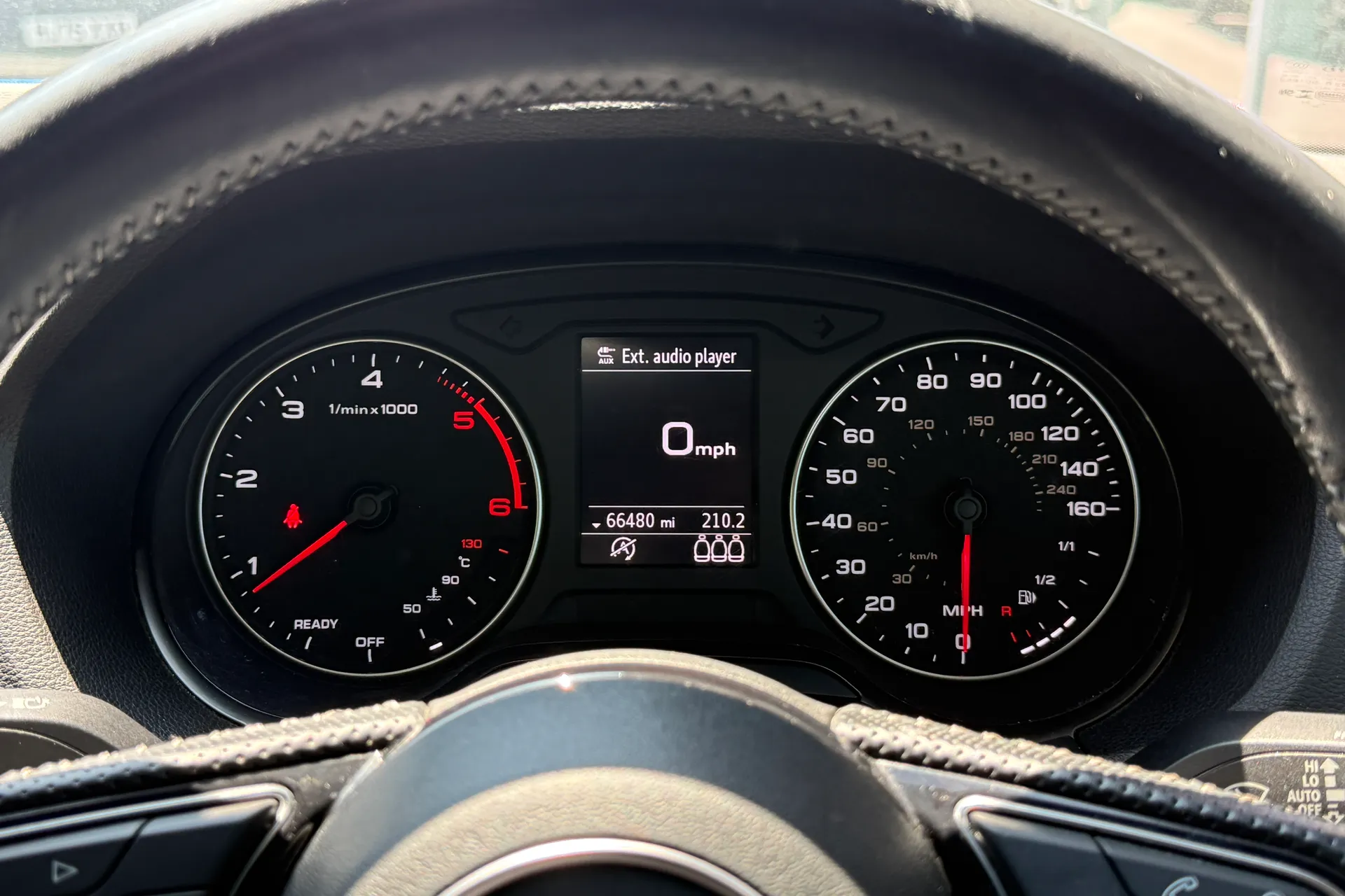 Audi Q2 thumbnail image number 9